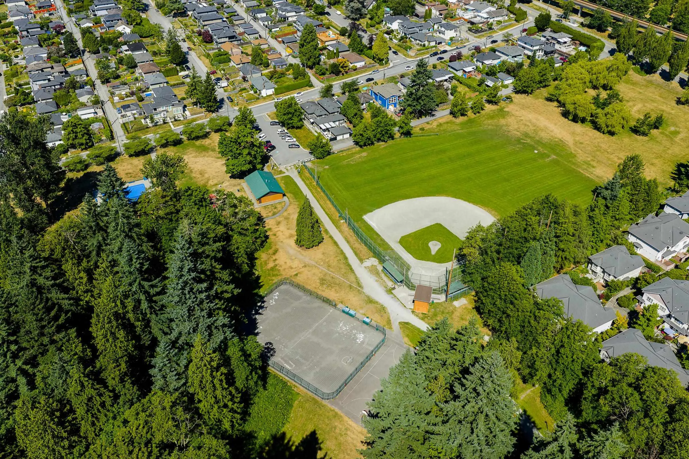 301 7465 Sandborne Avenue