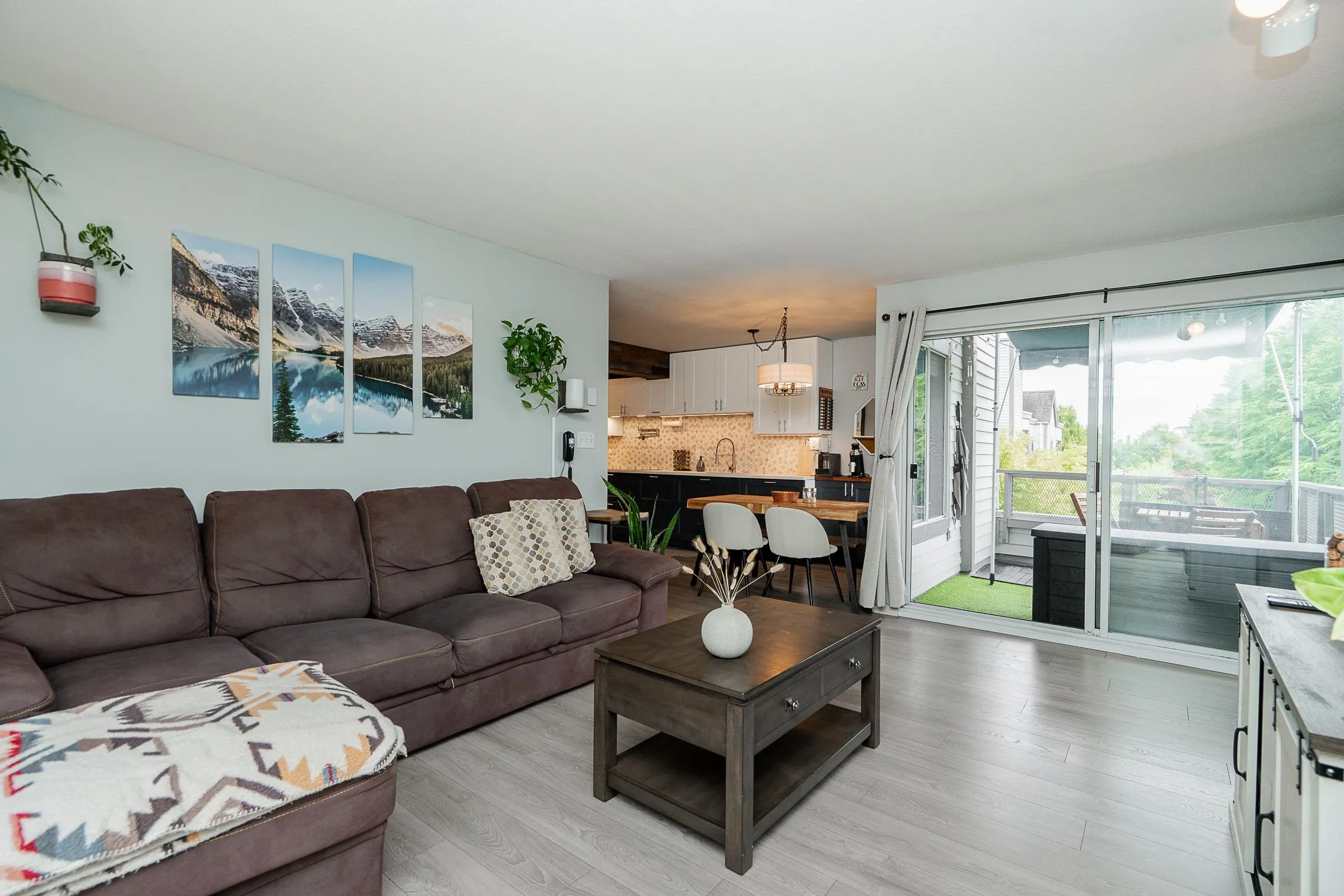 301 7465 Sandborne Avenue