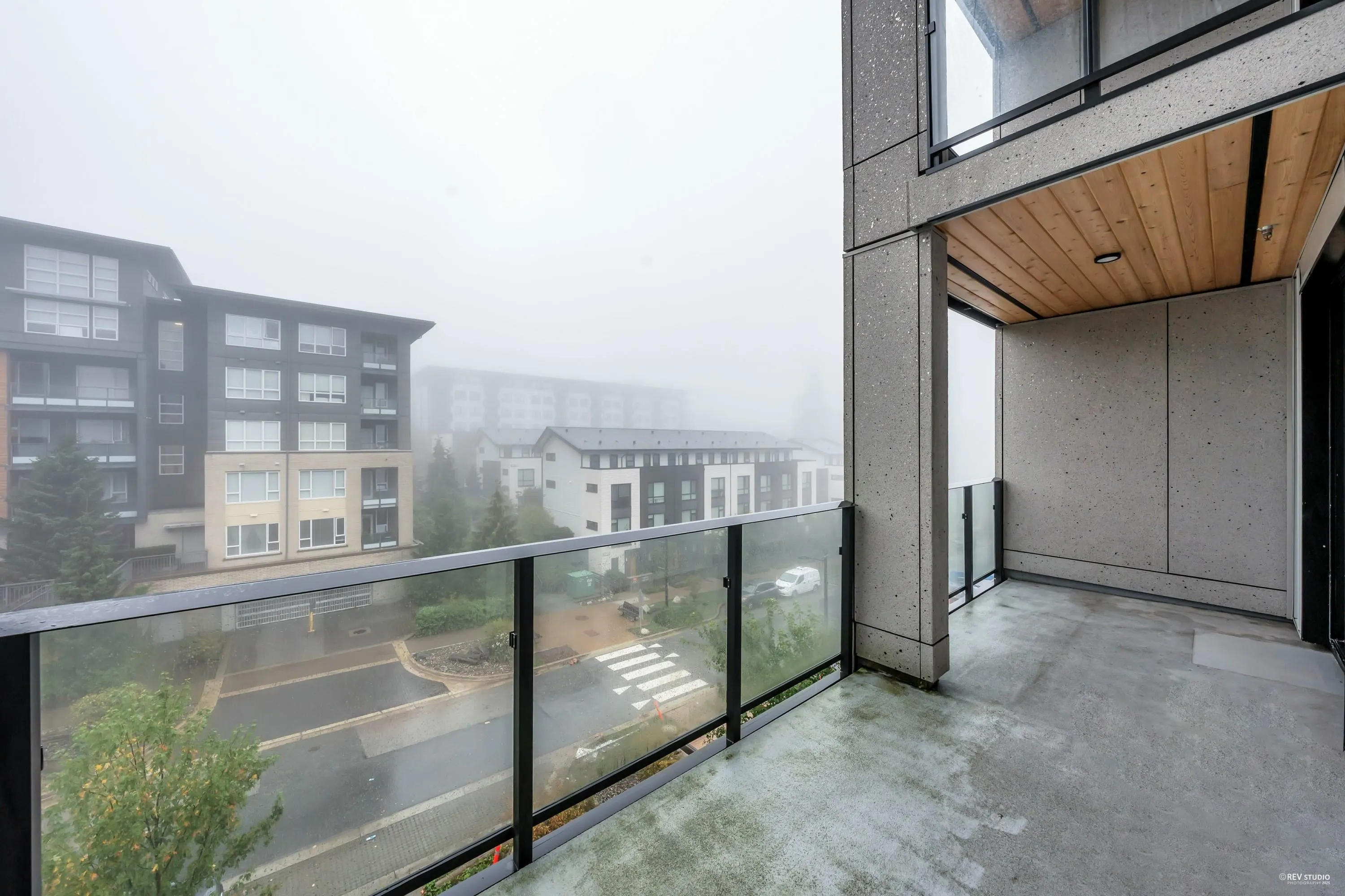 403 9888 University Crescent