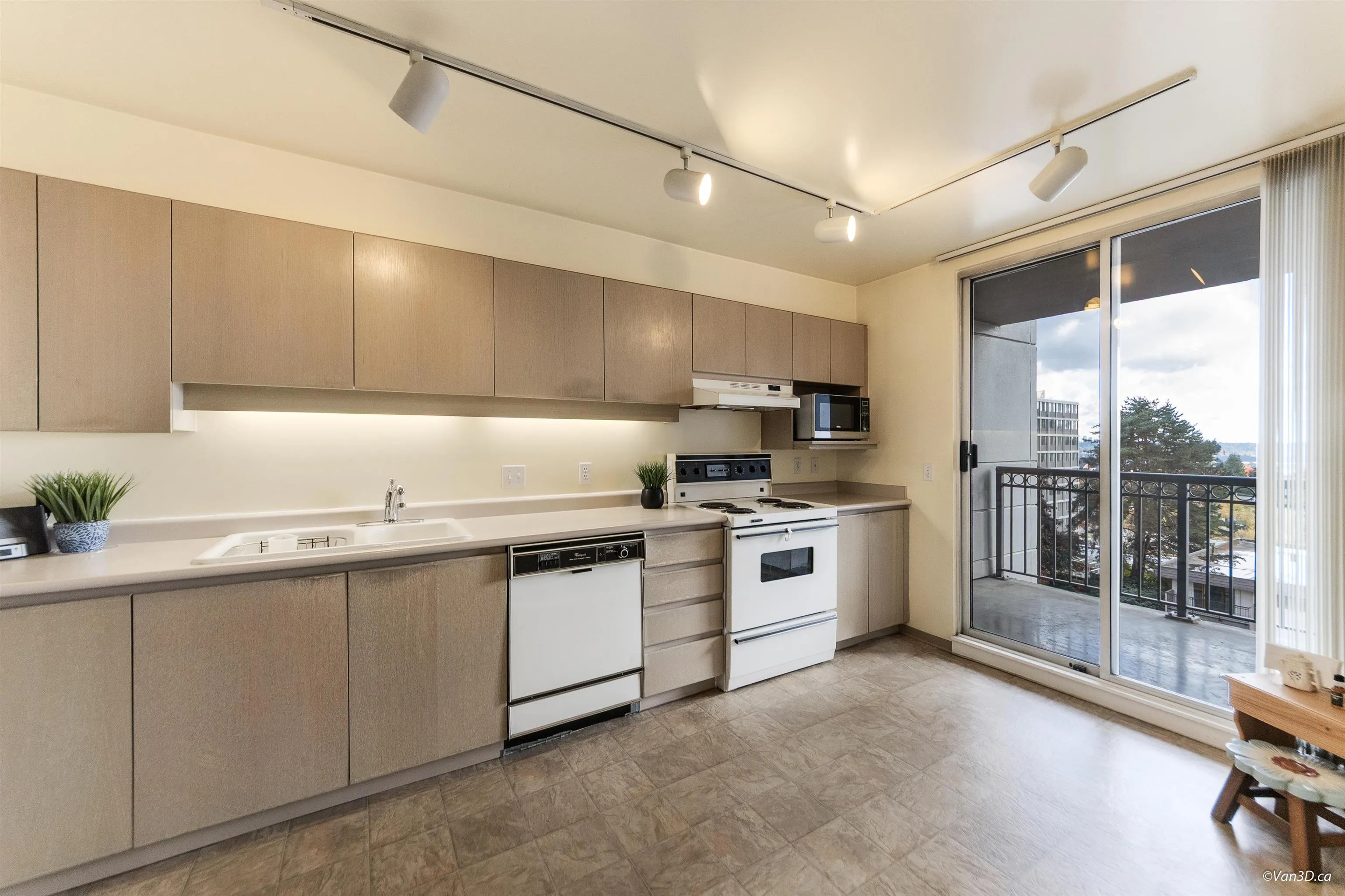 701 555 Austin Avenue