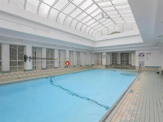 701 555 Austin Avenue