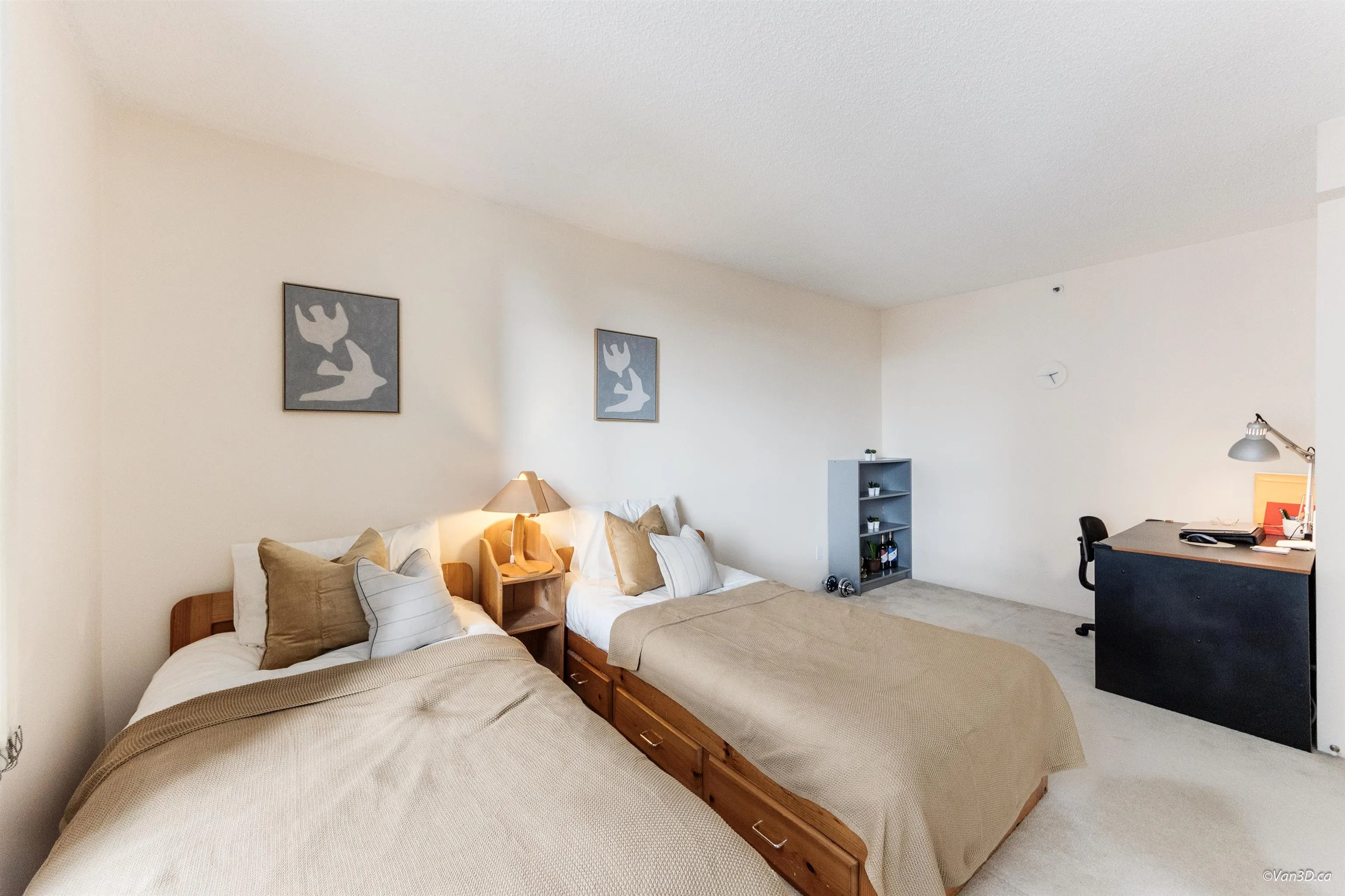 701 555 Austin Avenue