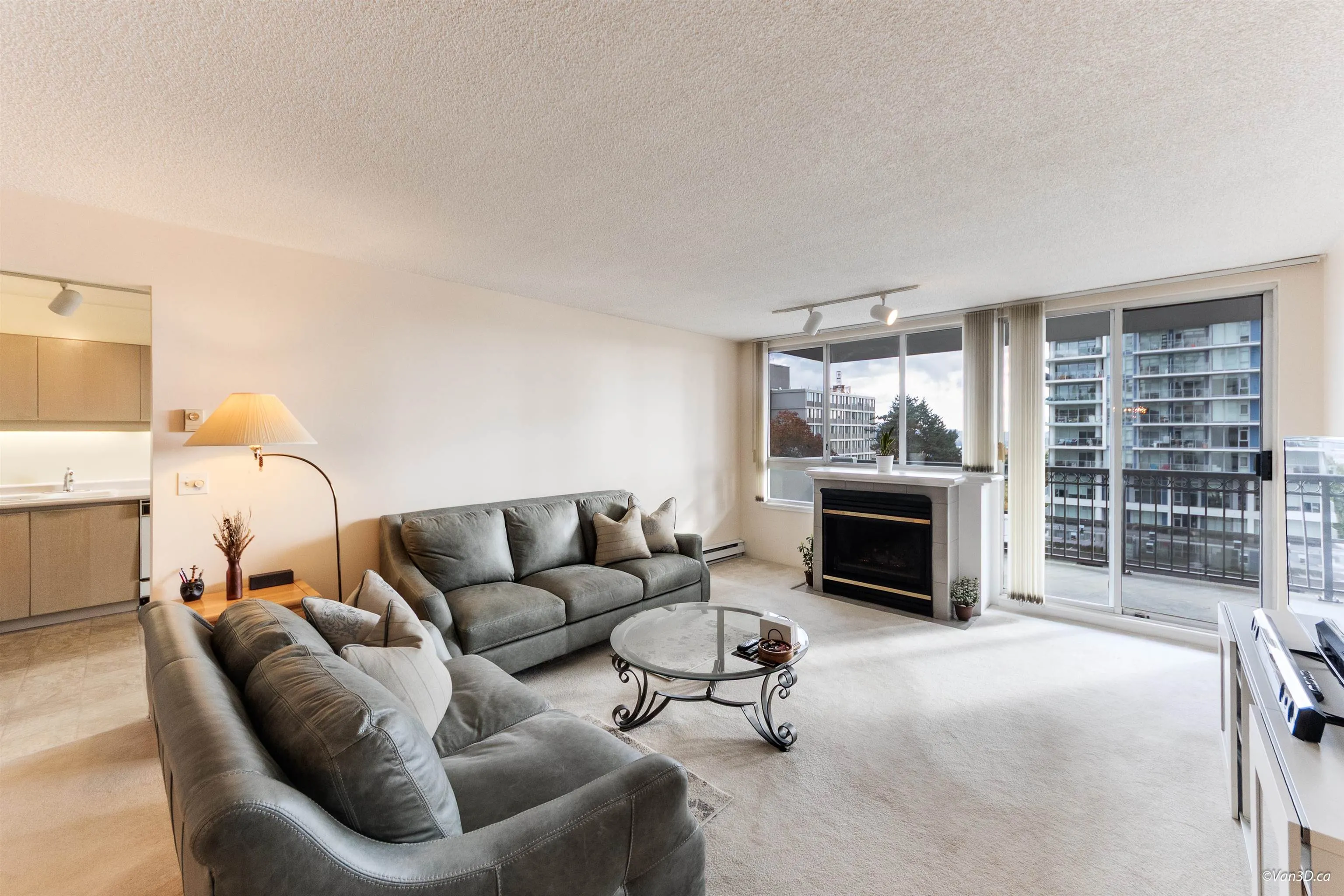 701 555 Austin Avenue