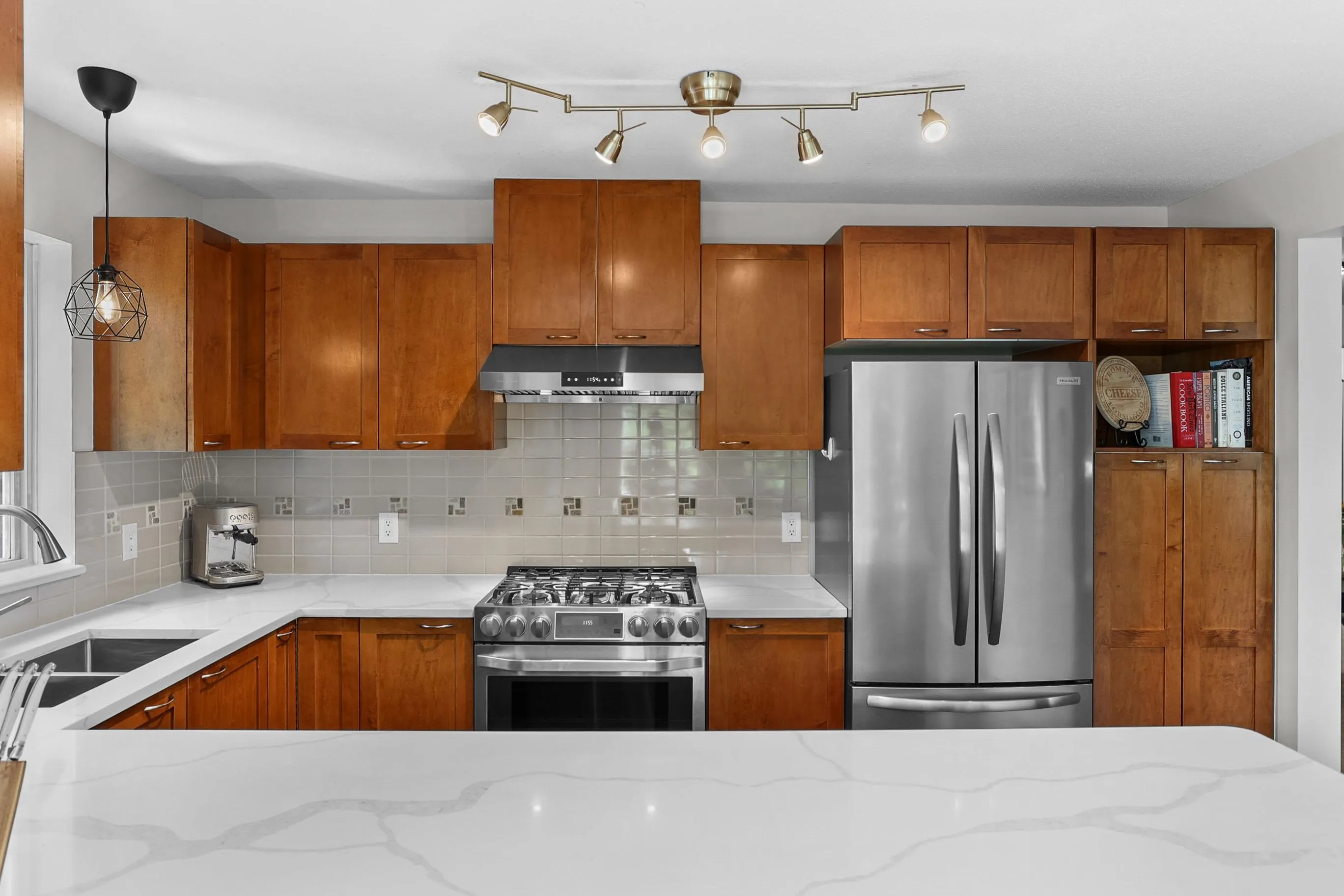 205 2958 Whisper Way