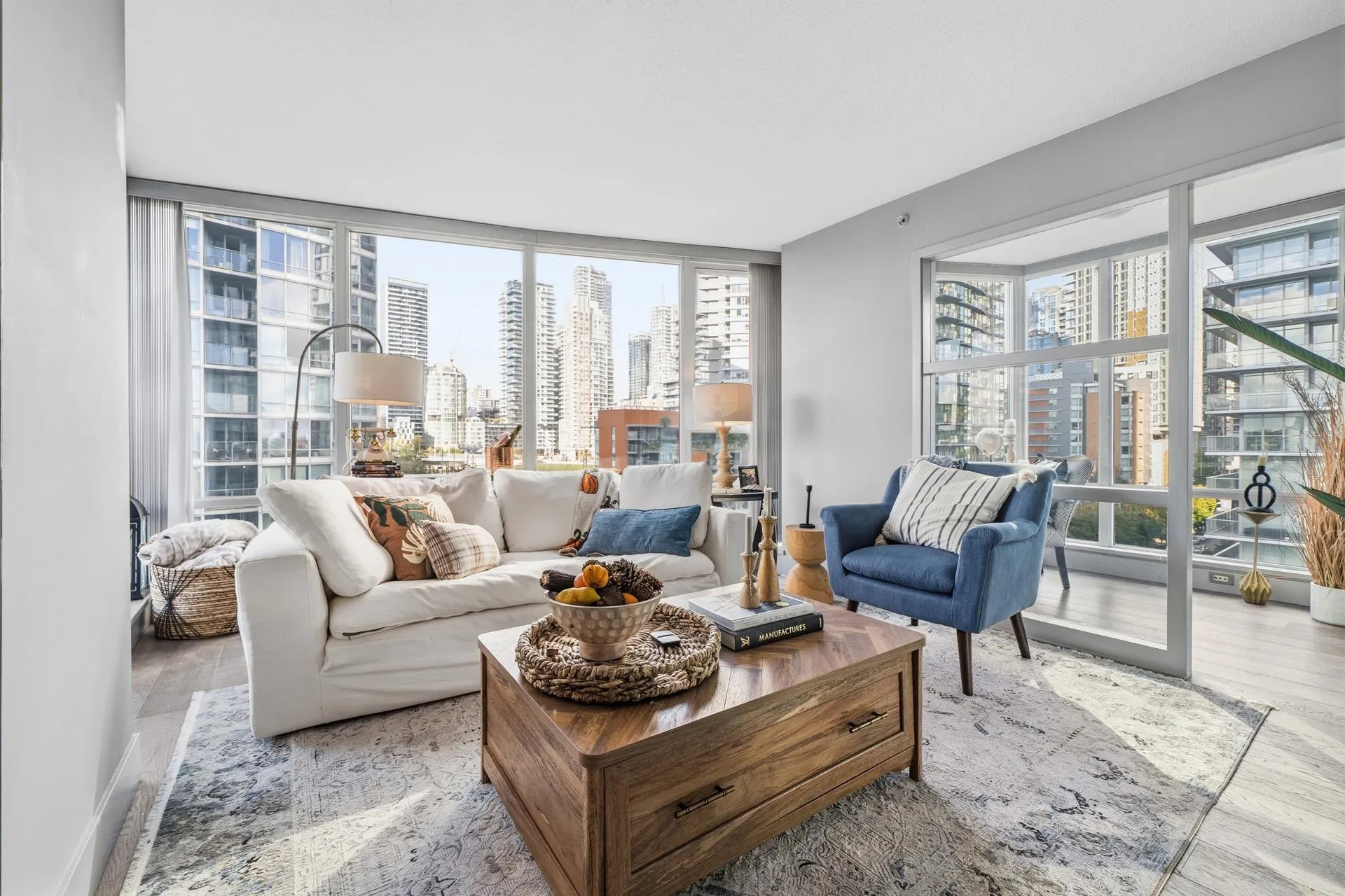 906 1438 Richards Street