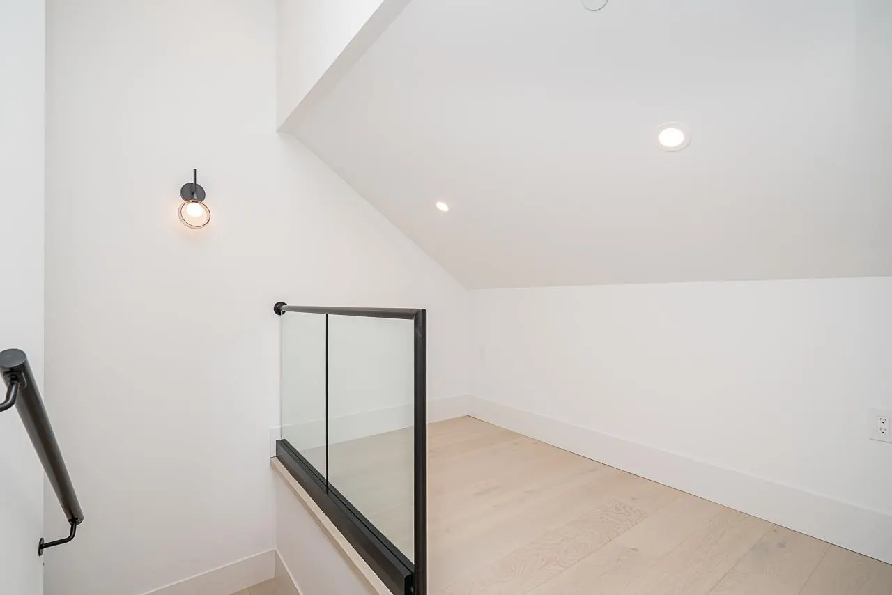 2 2460 Adanac Street