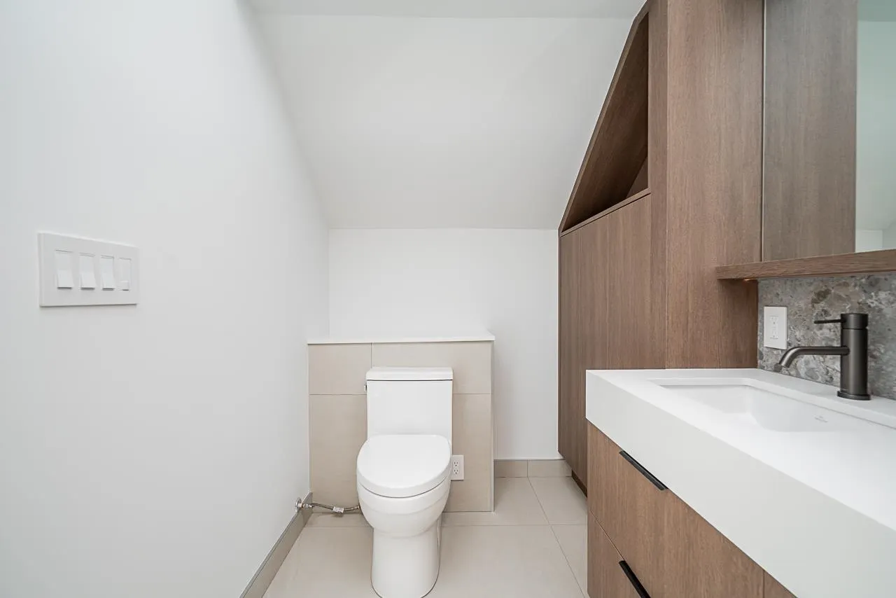 2 2460 Adanac Street