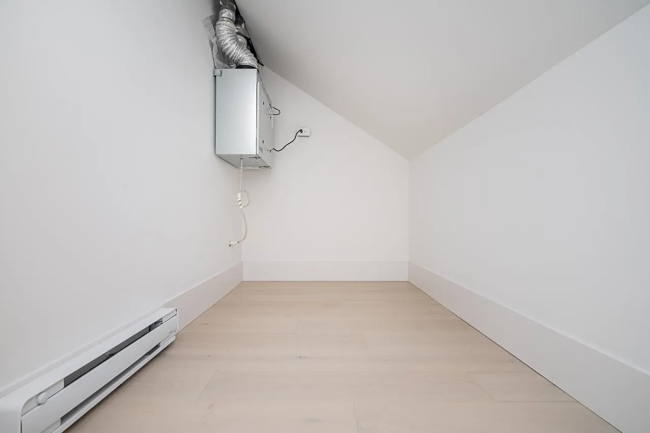 2 2460 Adanac Street