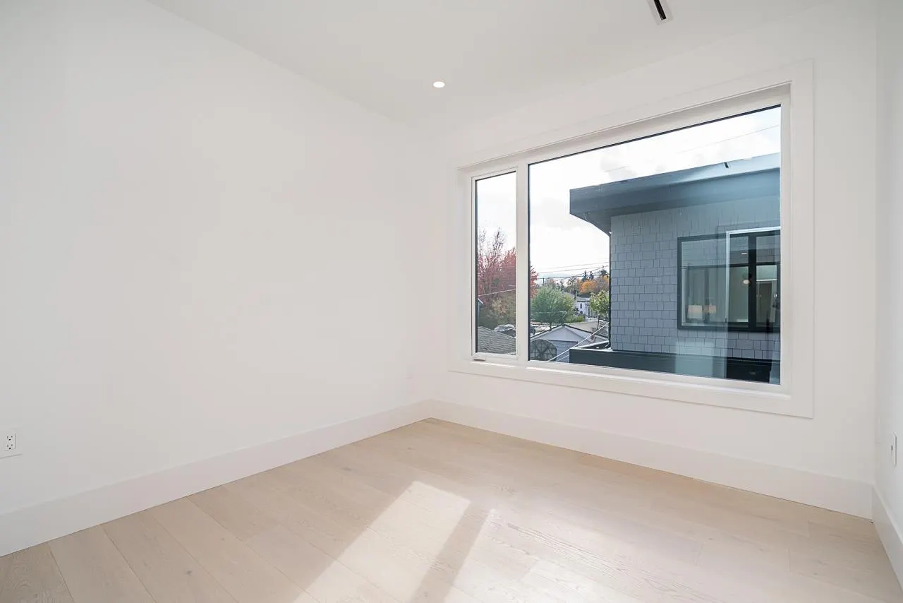 2 2460 Adanac Street