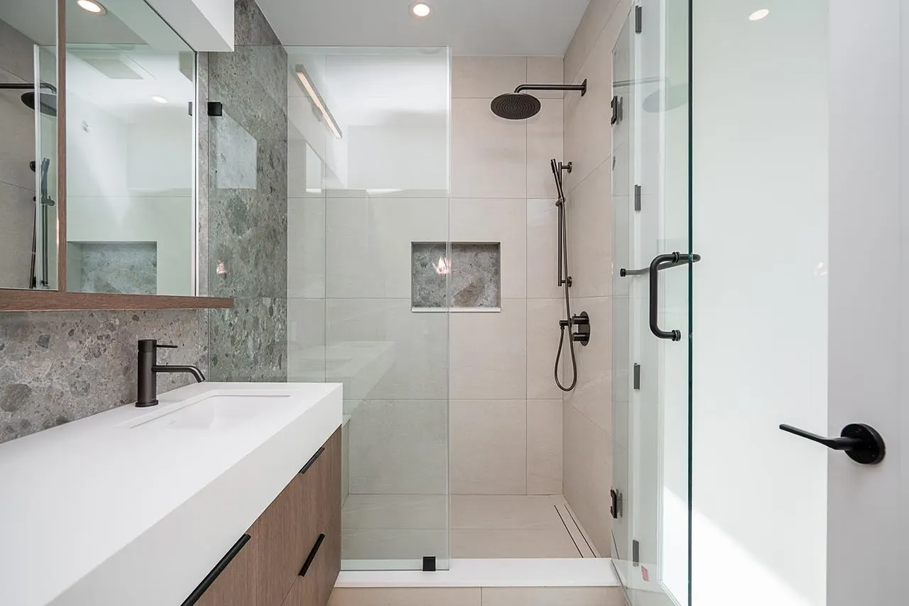 2 2460 Adanac Street