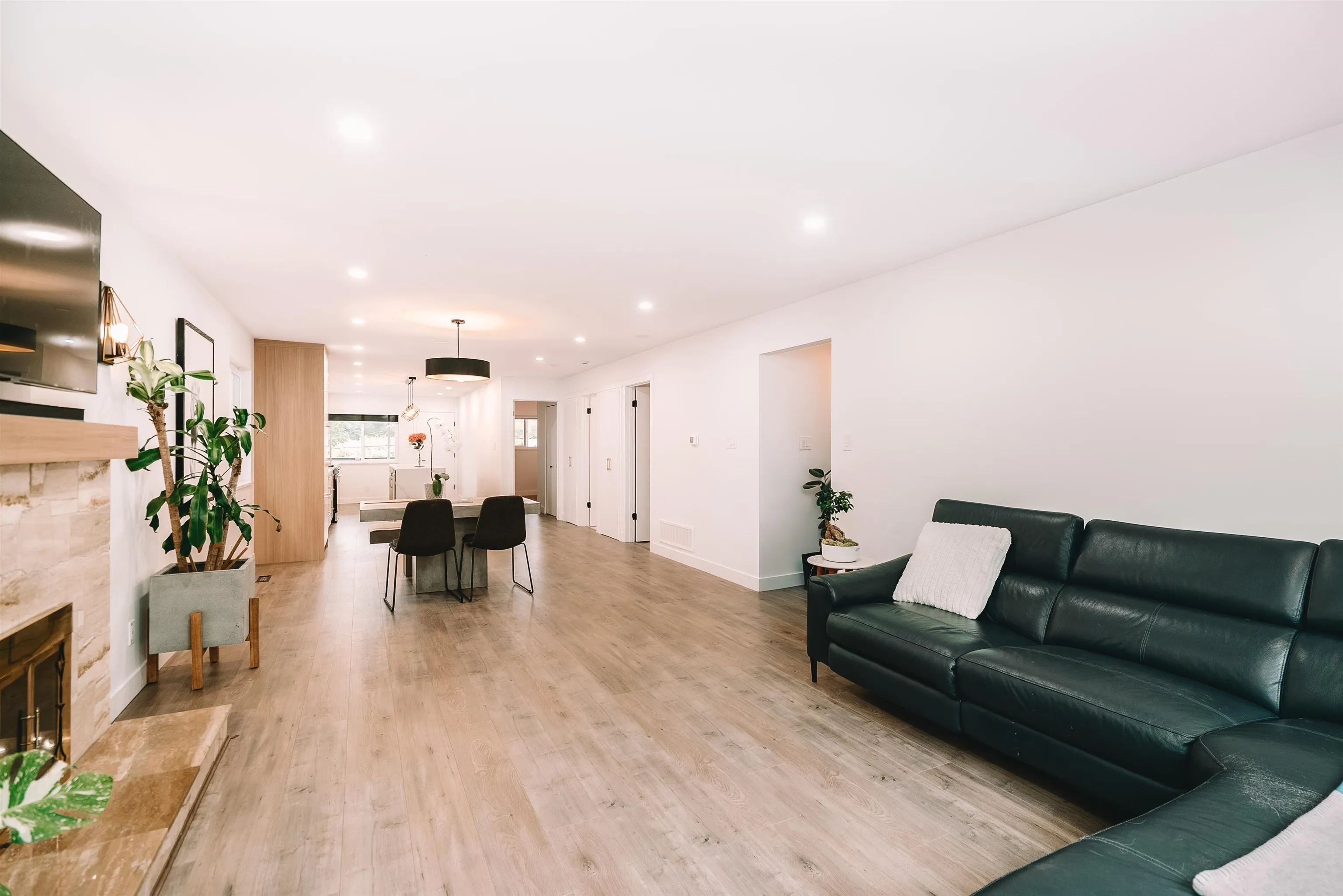 5885 Sherbrooke Street