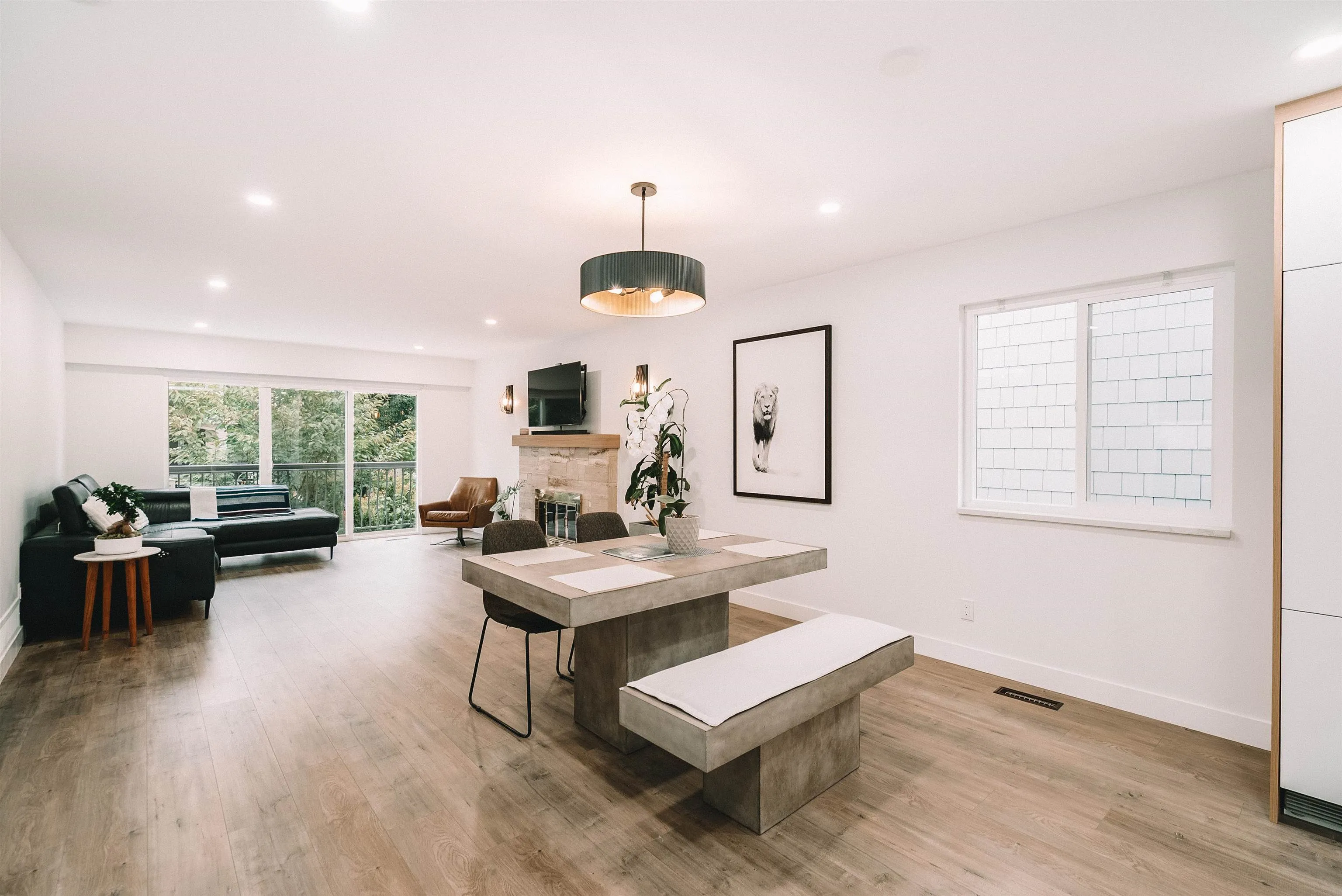 5885 Sherbrooke Street