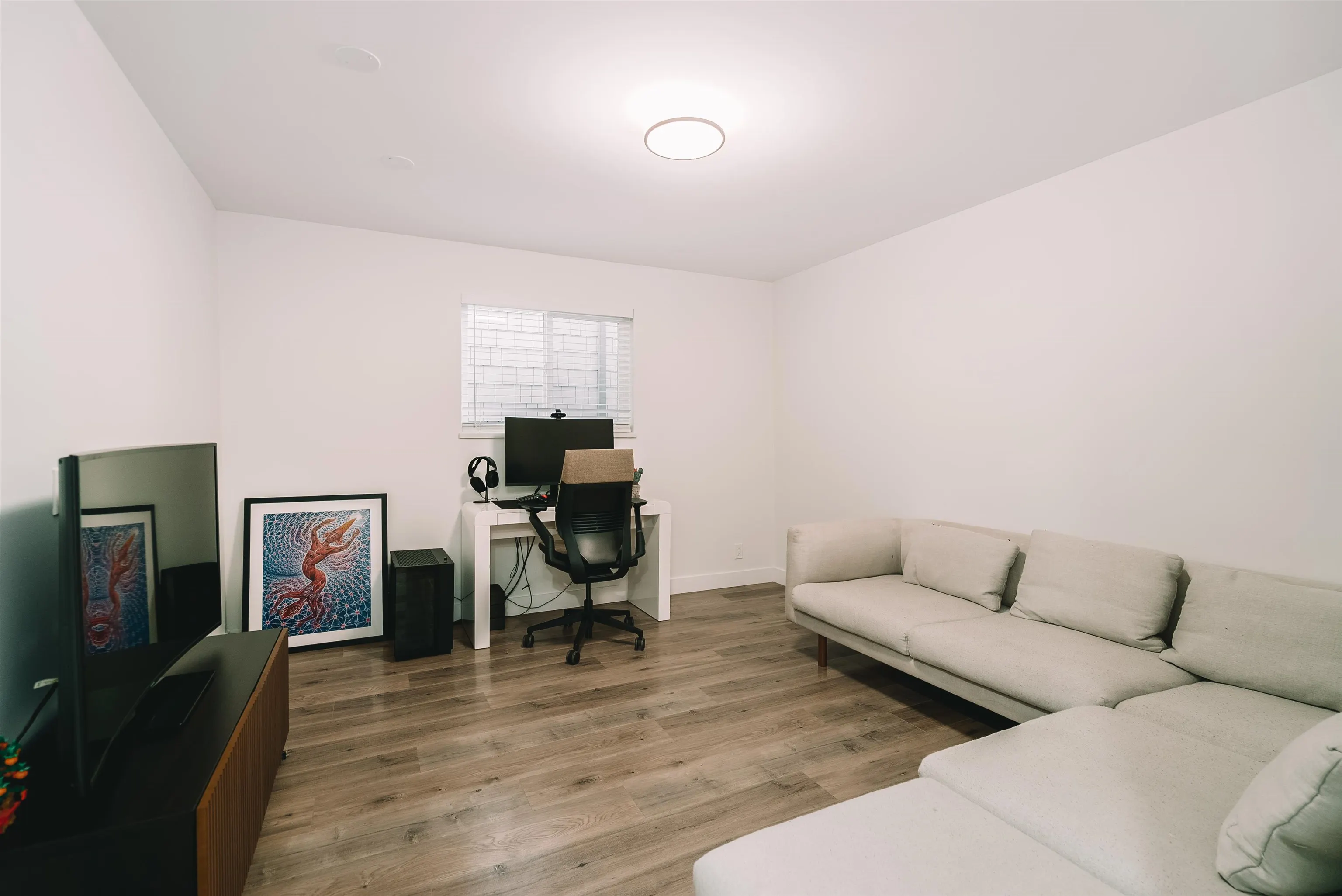 5885 Sherbrooke Street