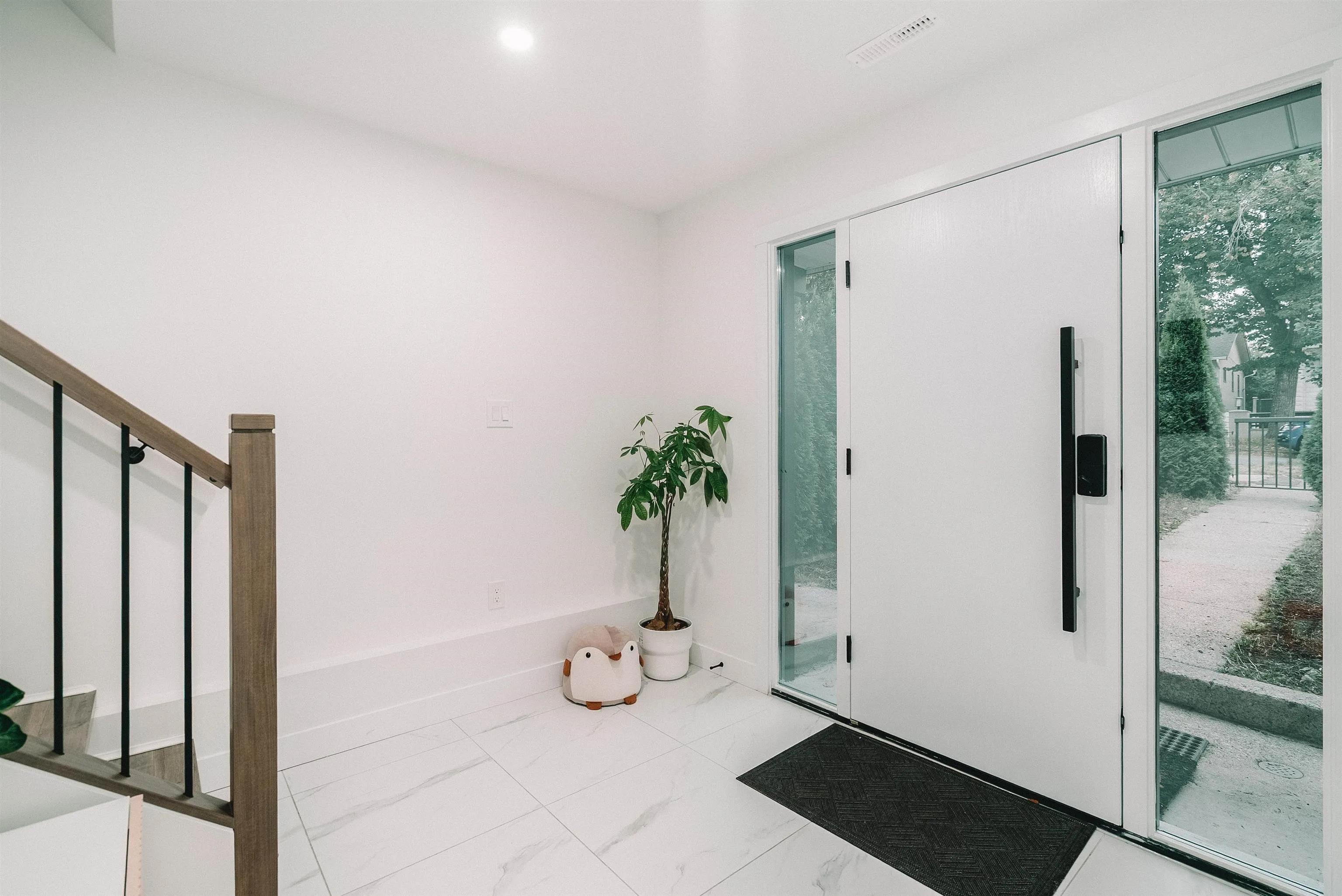 5885 Sherbrooke Street