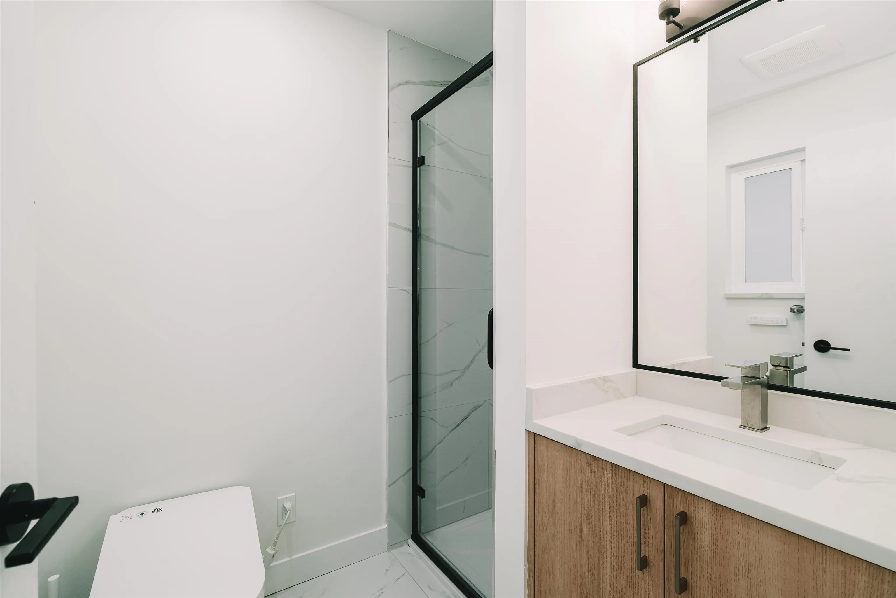 5885 Sherbrooke Street