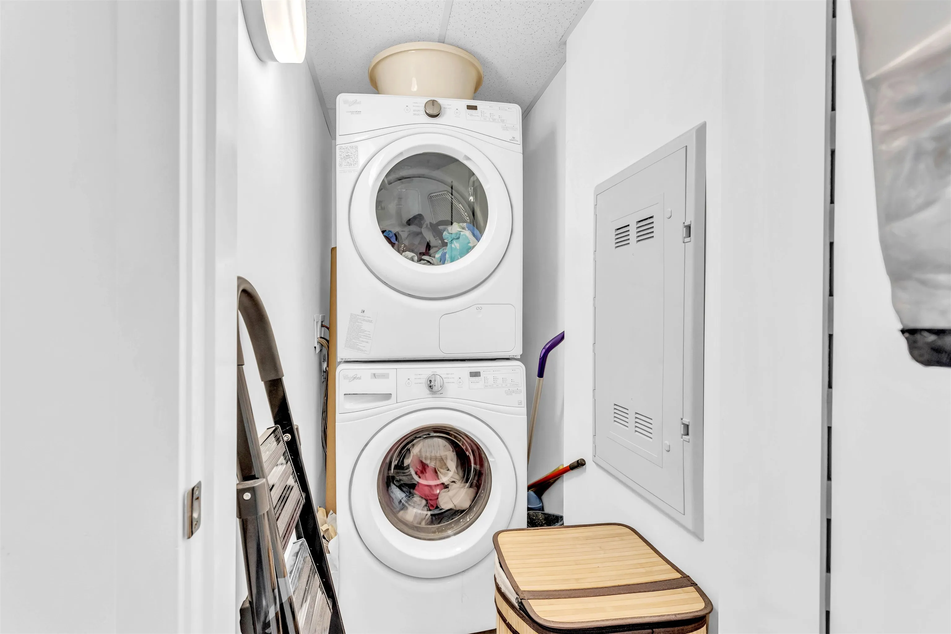 1411 7303 Noble Lane