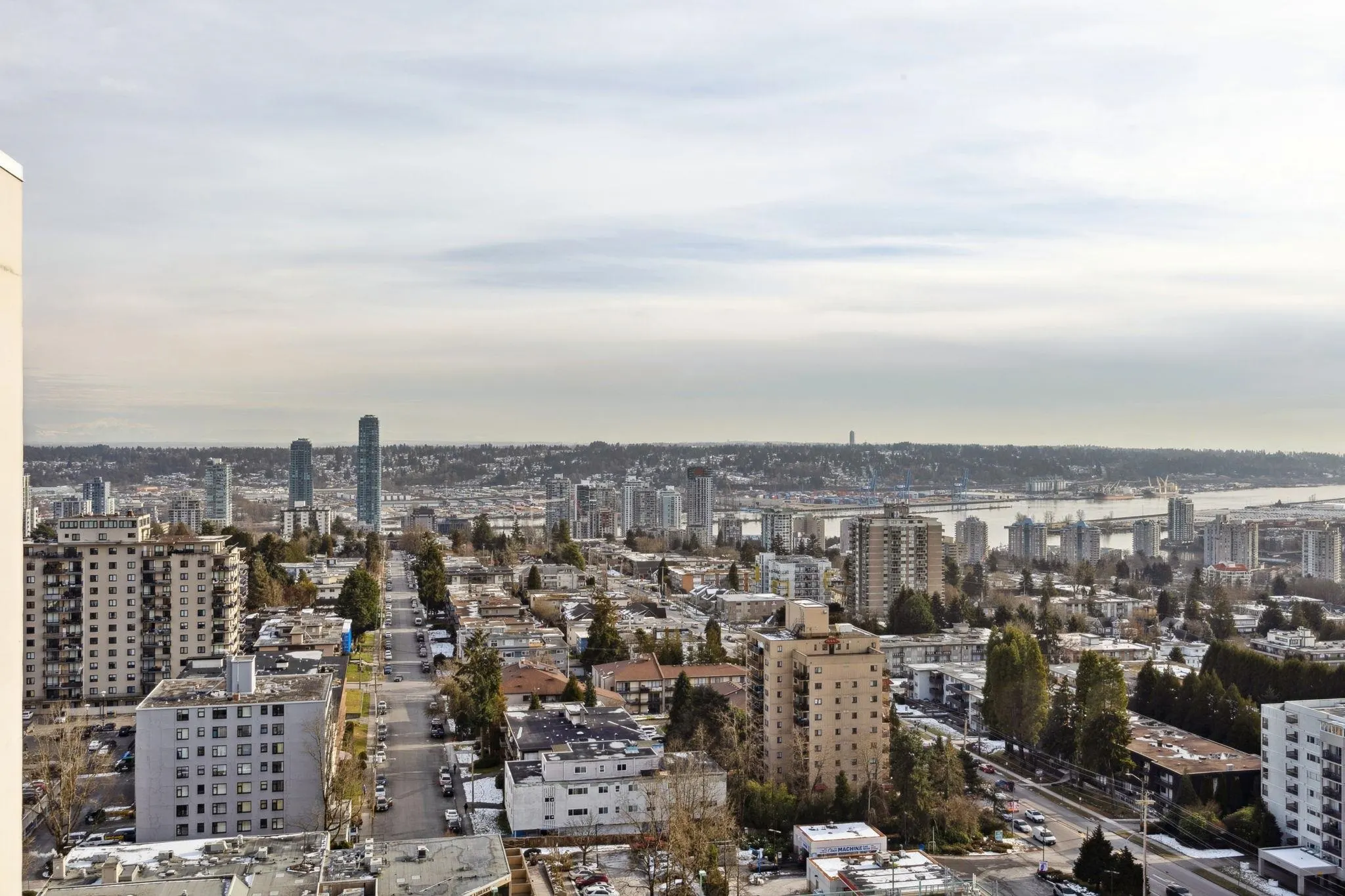 2204 739 Princess Street