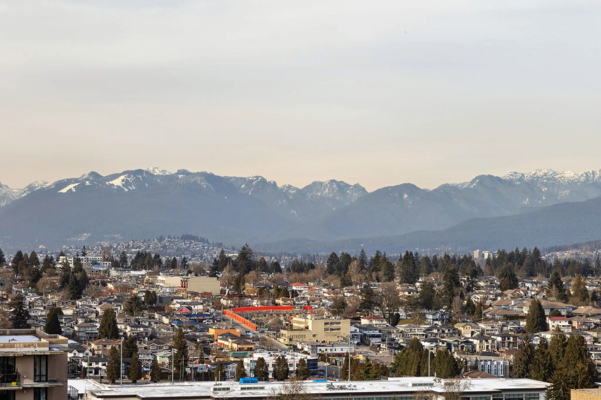 2204 739 Princess Street