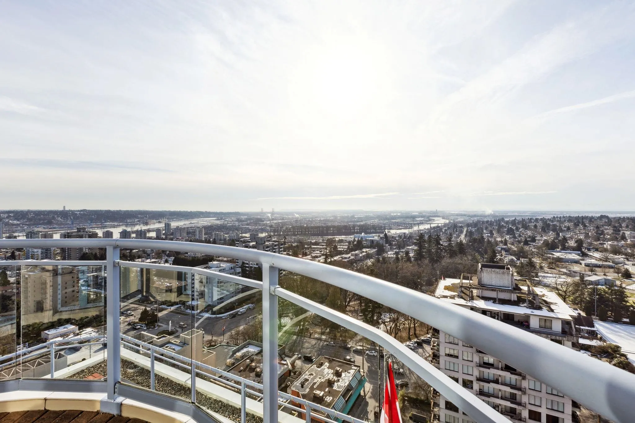 2204 739 Princess Street