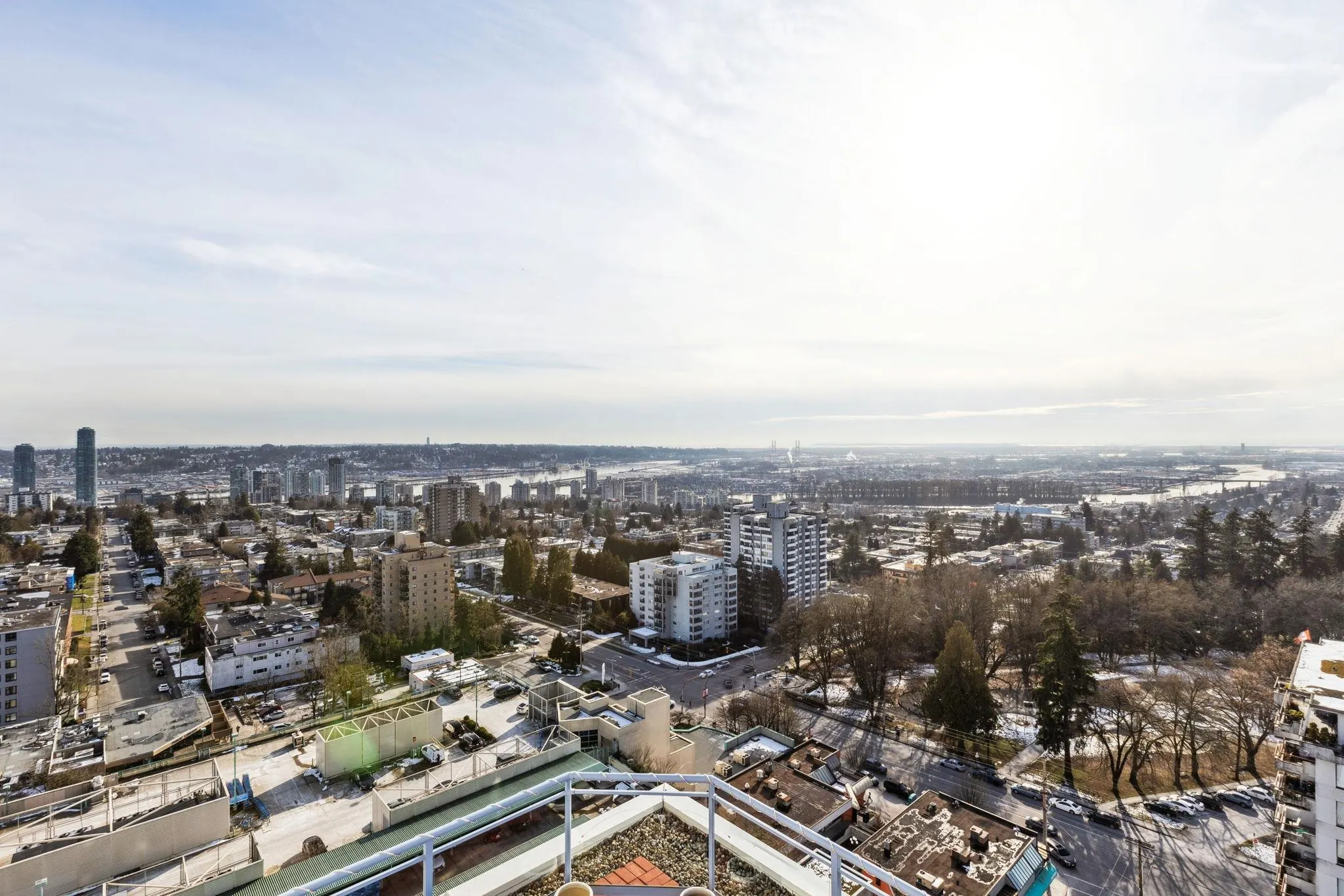 2204 739 Princess Street