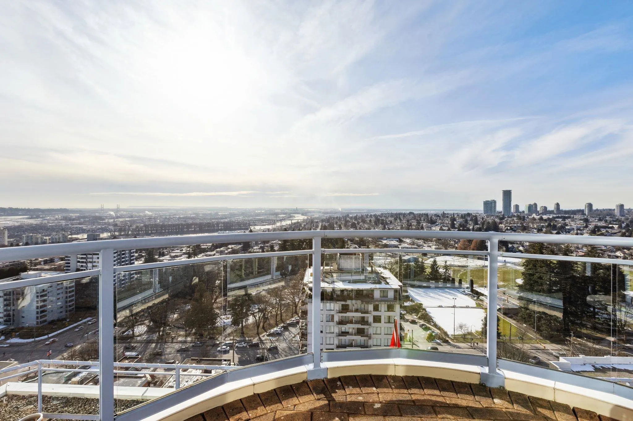 2204 739 Princess Street