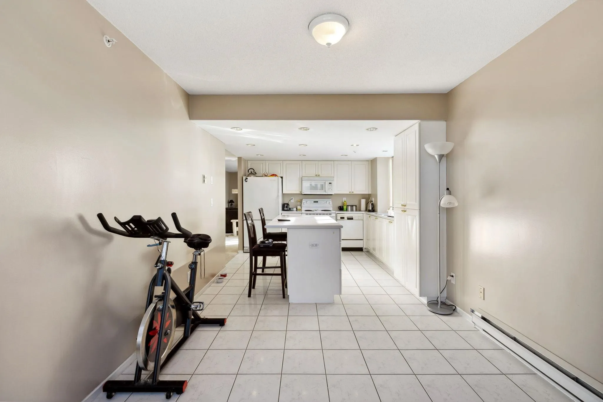 2204 739 Princess Street