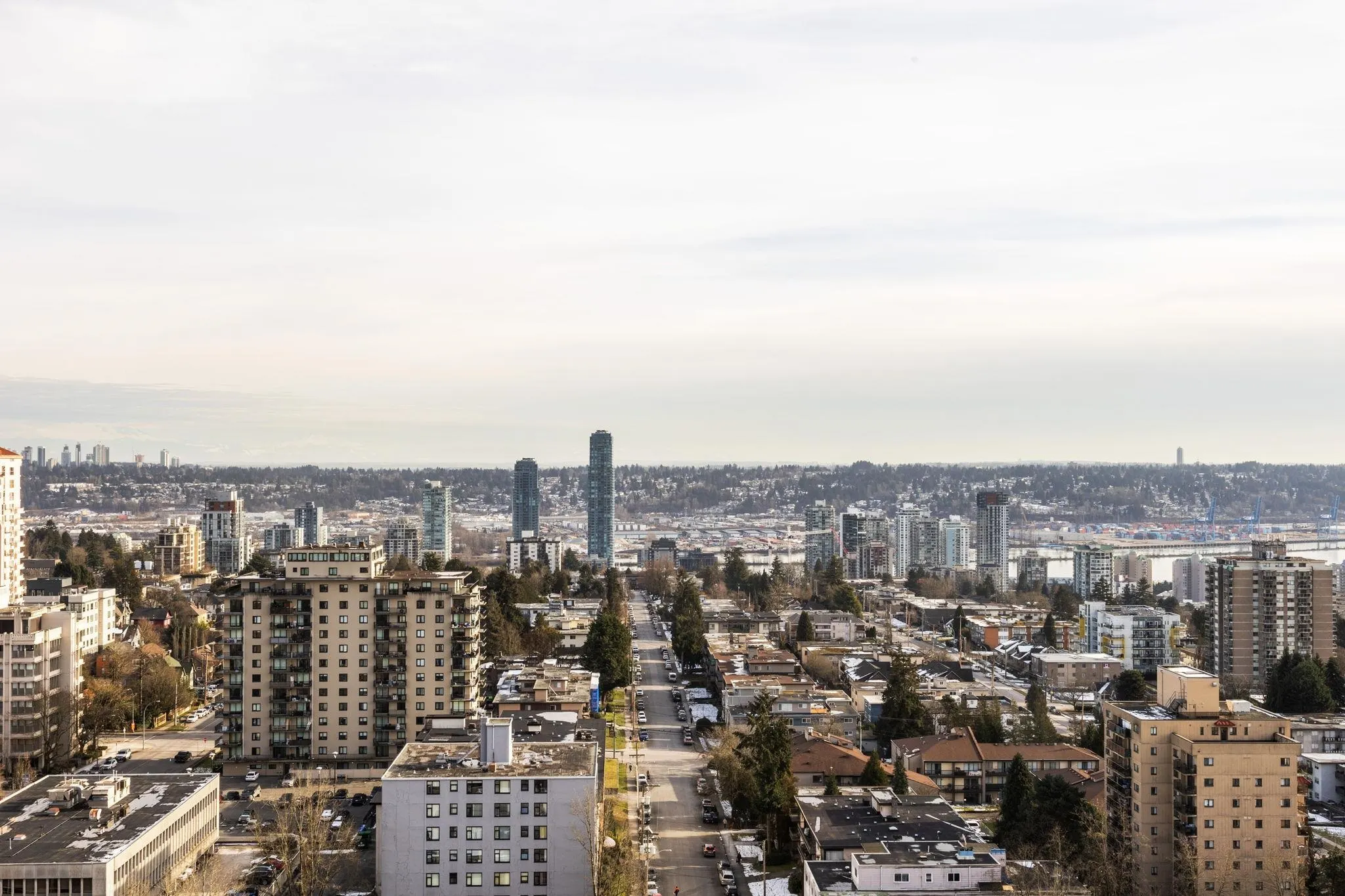 2204 739 Princess Street