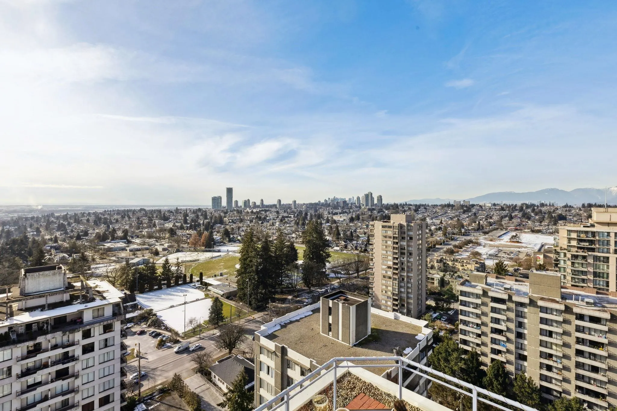 2204 739 Princess Street