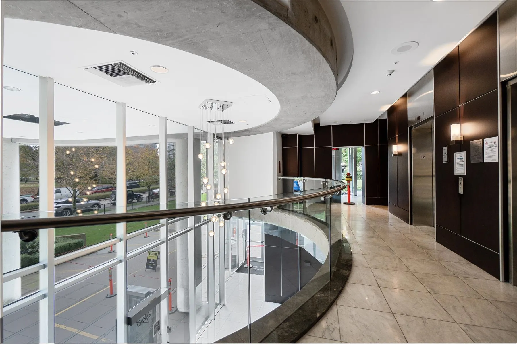 1704 555 Jervis Street