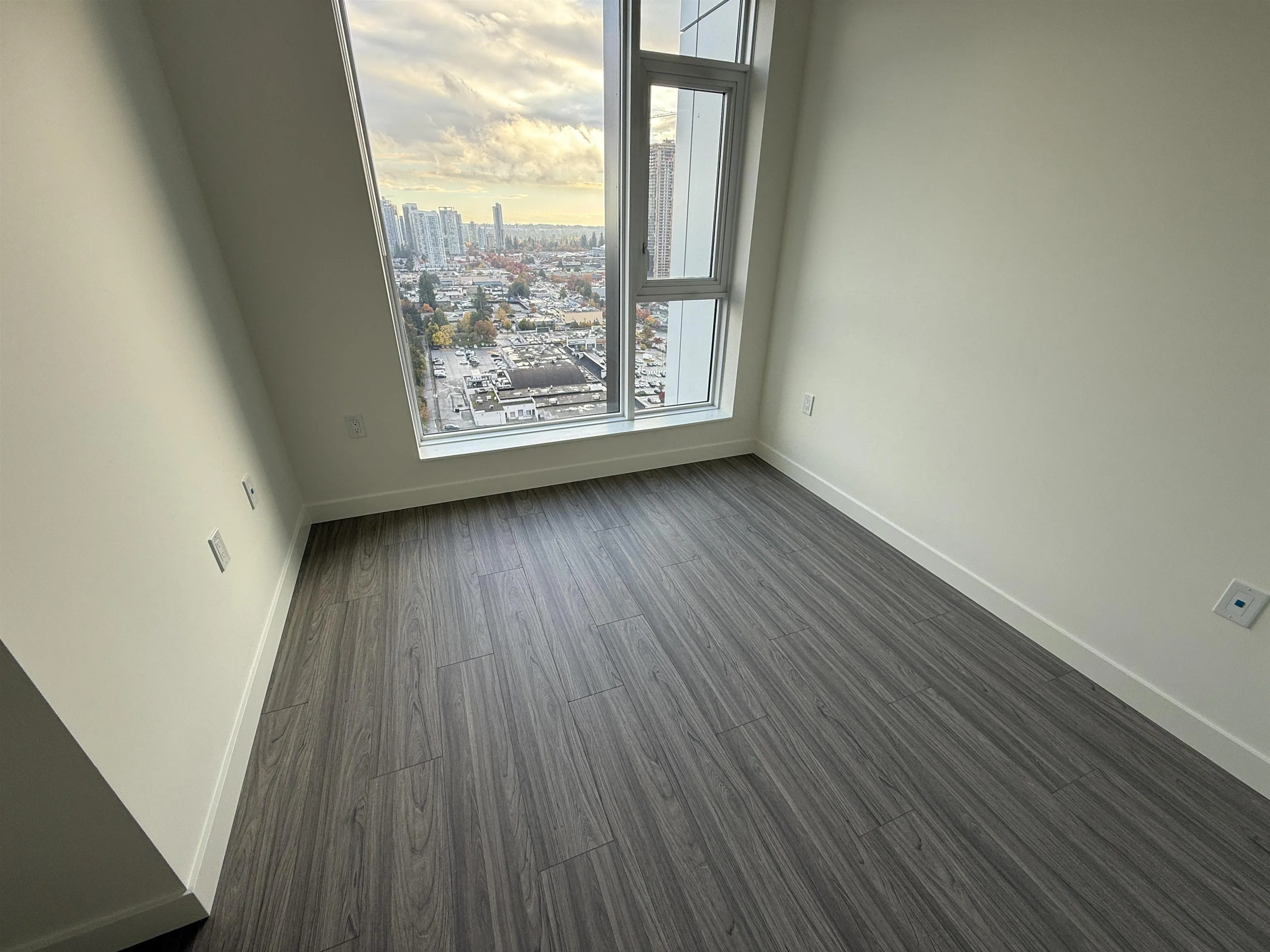 2302 13675 107a Avenue