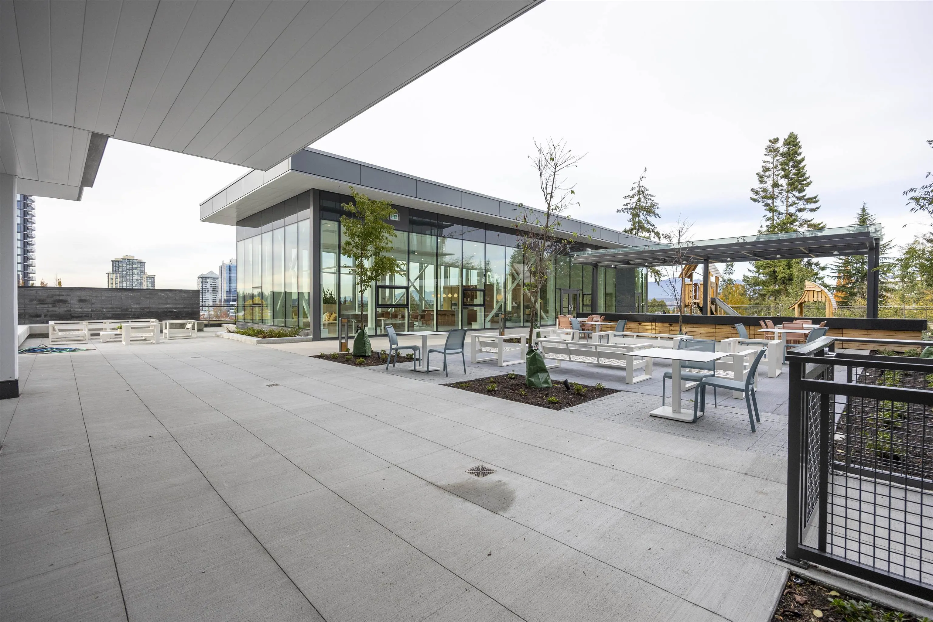 2302 13675 107a Avenue