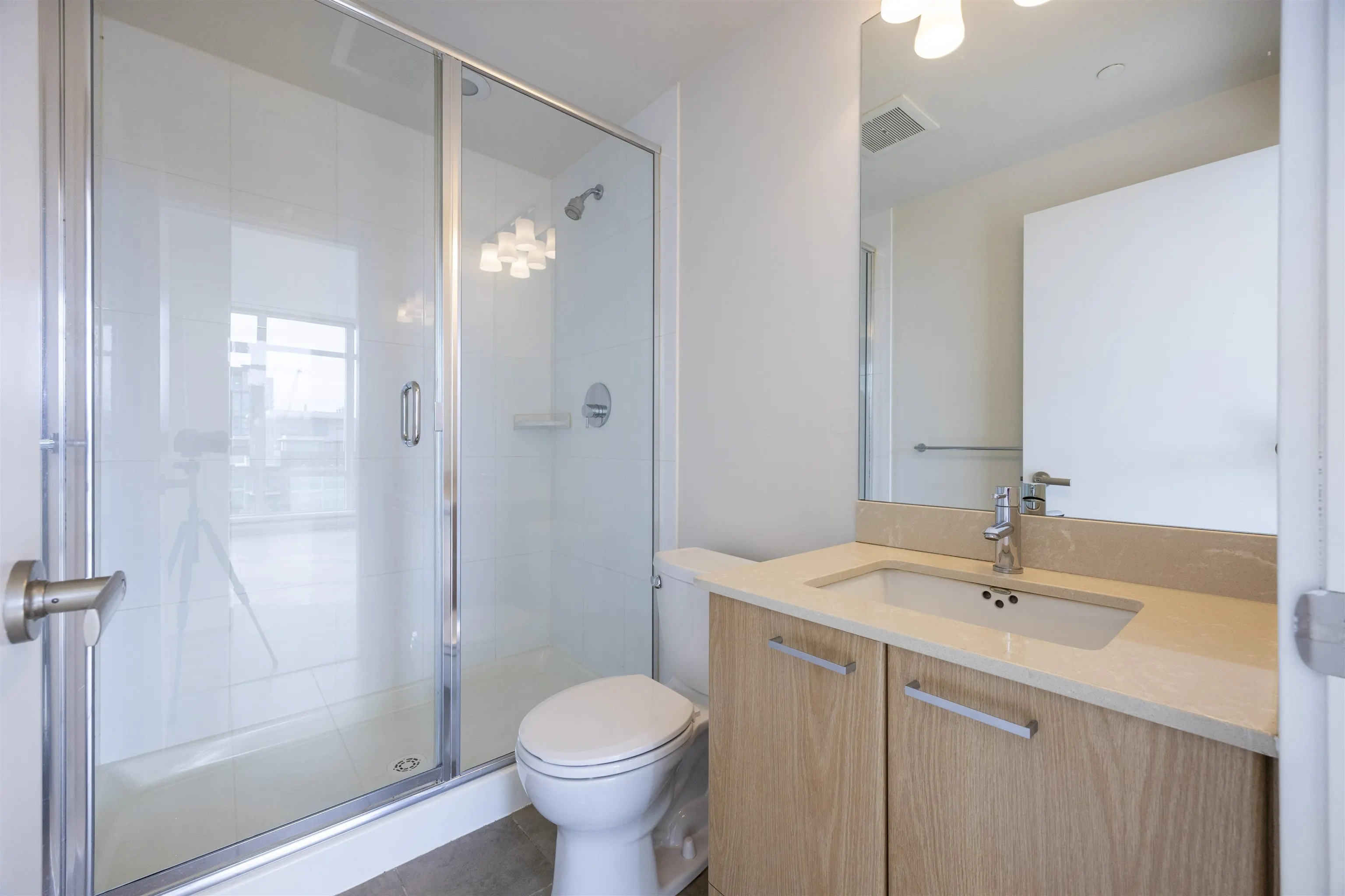 3903 2955 Atlantic Avenue