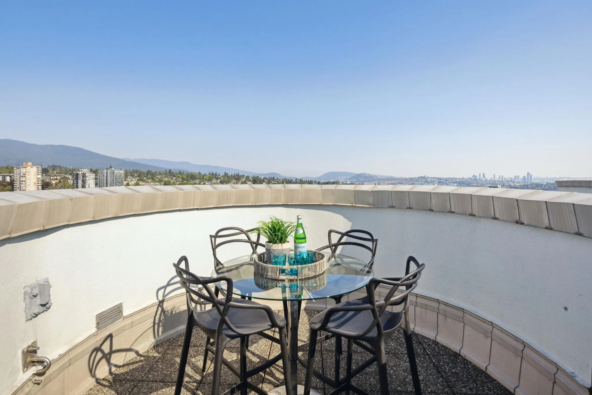 2901 120 W 2nd Street