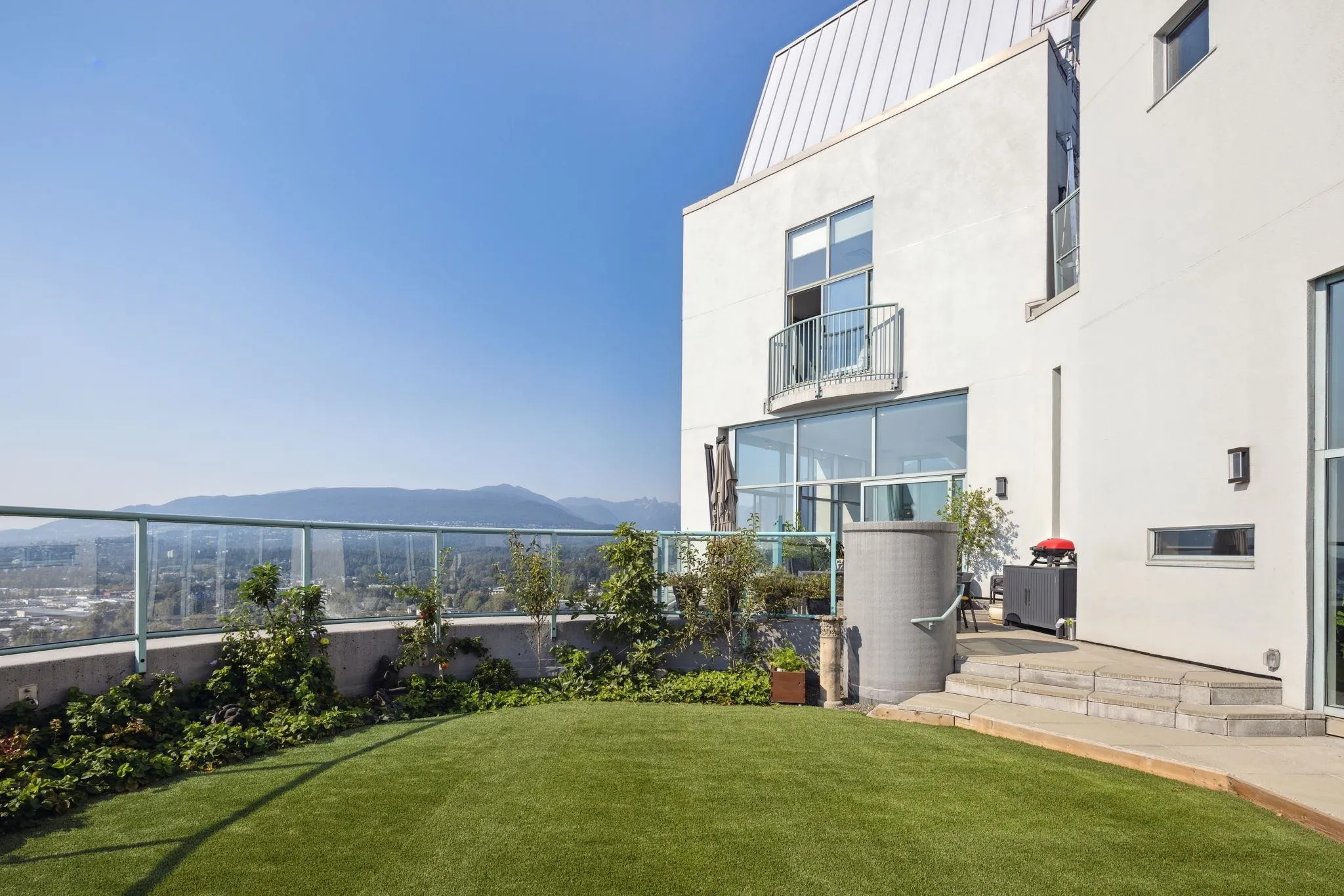 2901 120 W 2nd Street