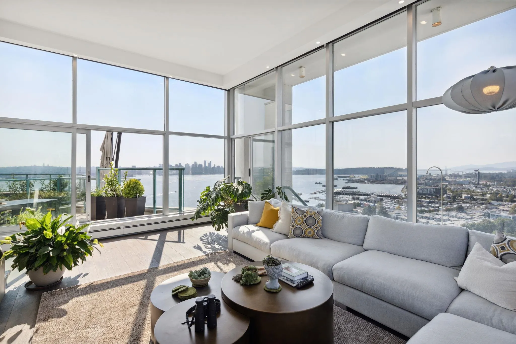 2901 120 W 2nd Street