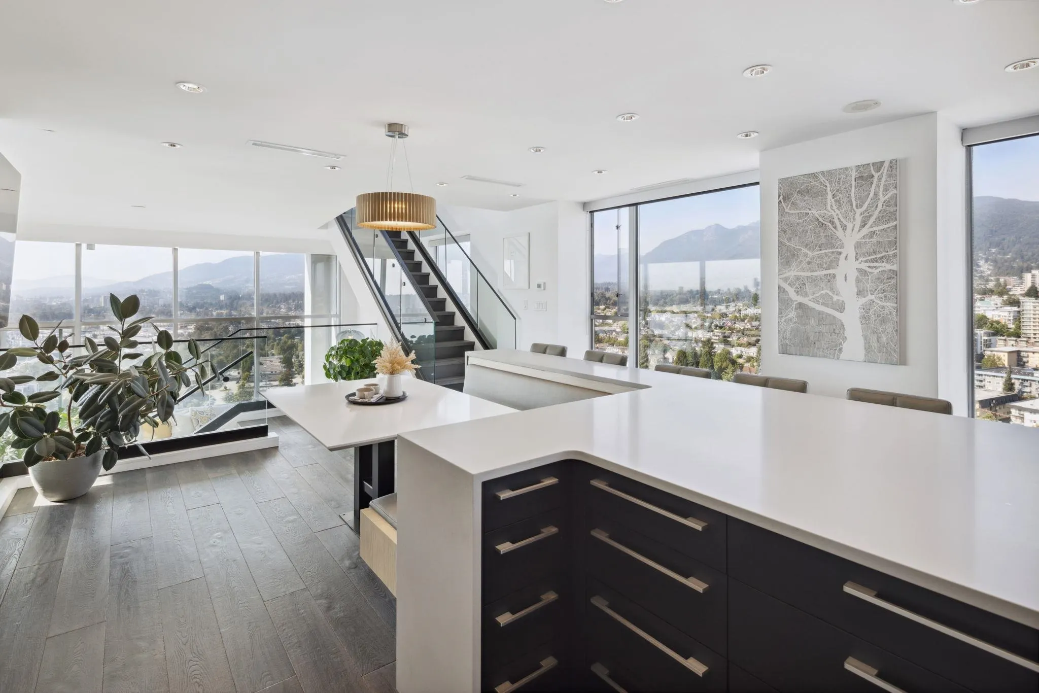 2901 120 W 2nd Street