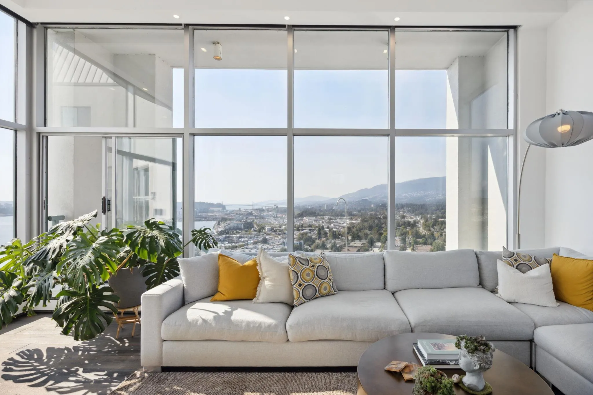 2901 120 W 2nd Street