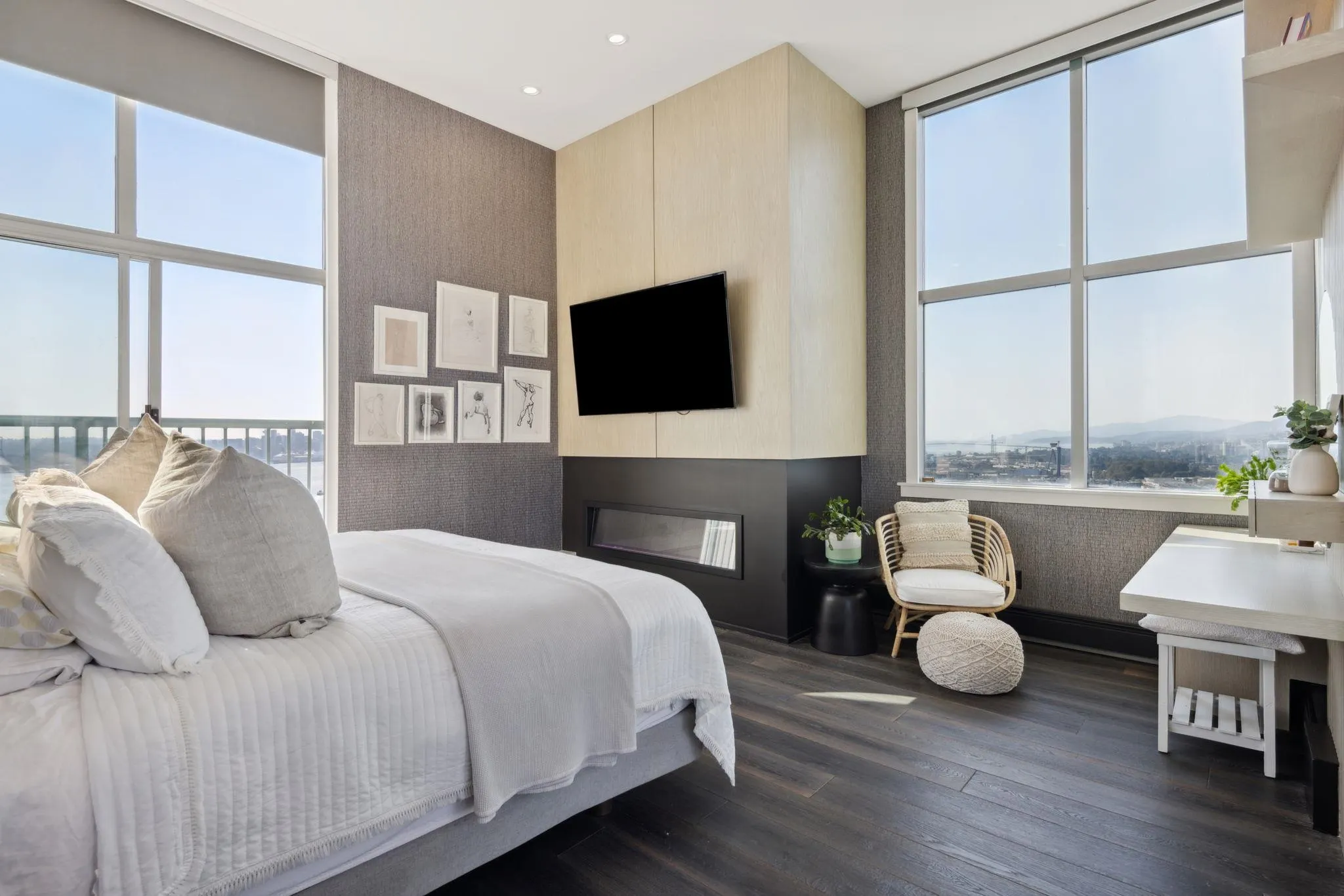 2901 120 W 2nd Street