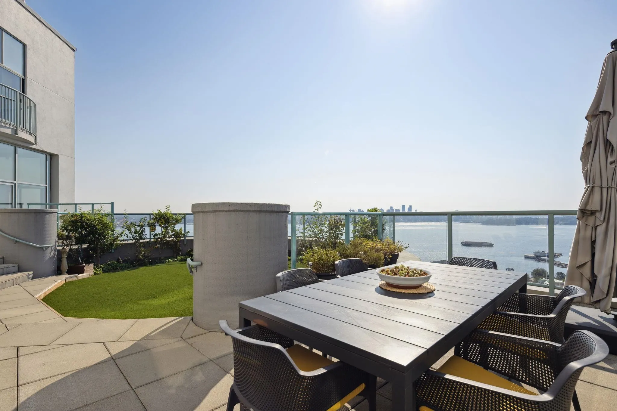 2901 120 W 2nd Street