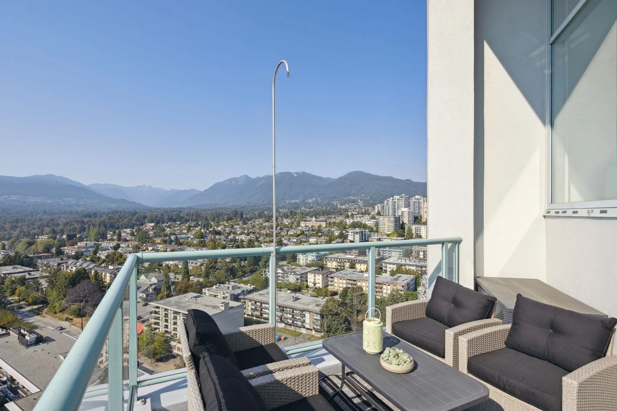 2901 120 W 2nd Street