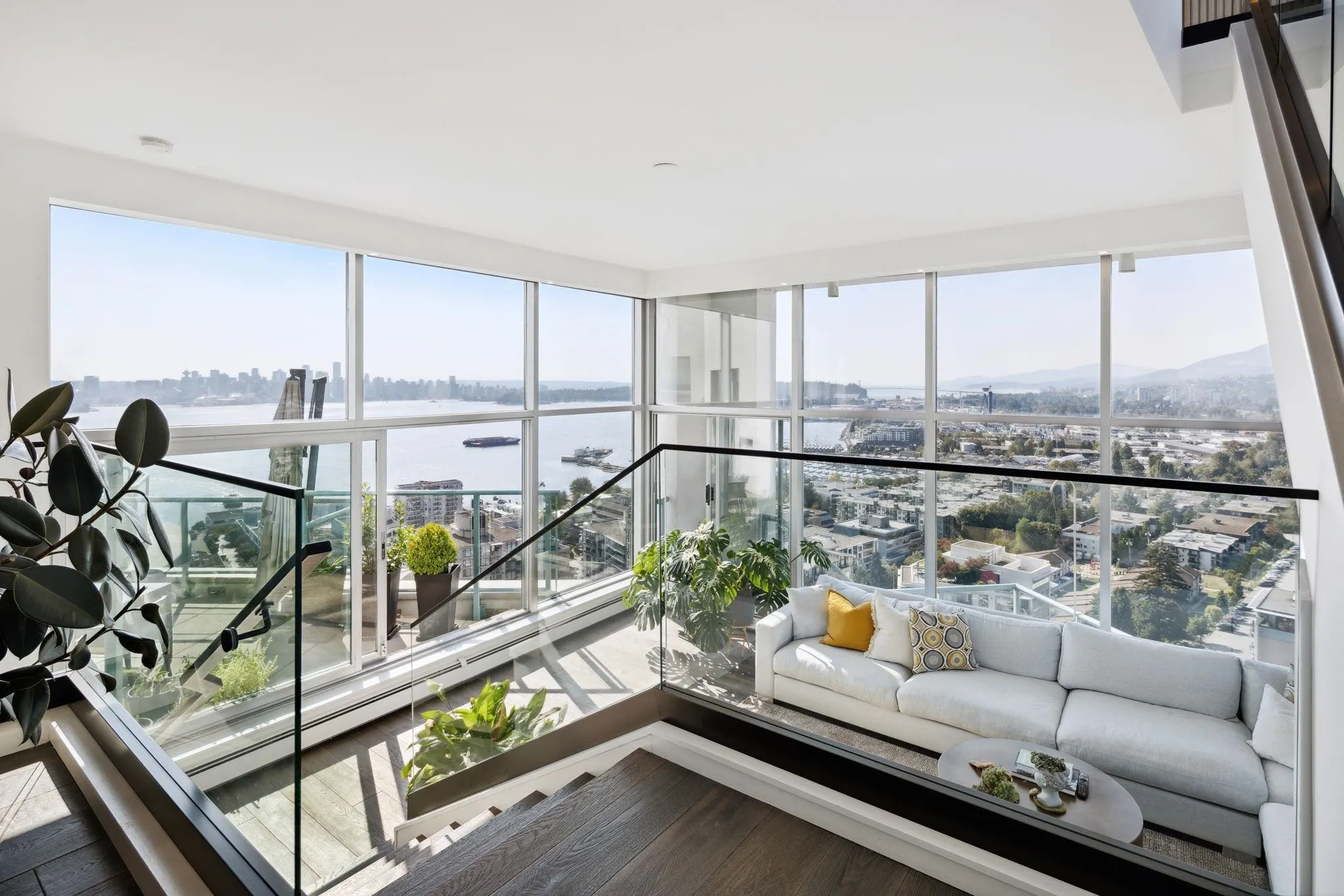 2901 120 W 2nd Street