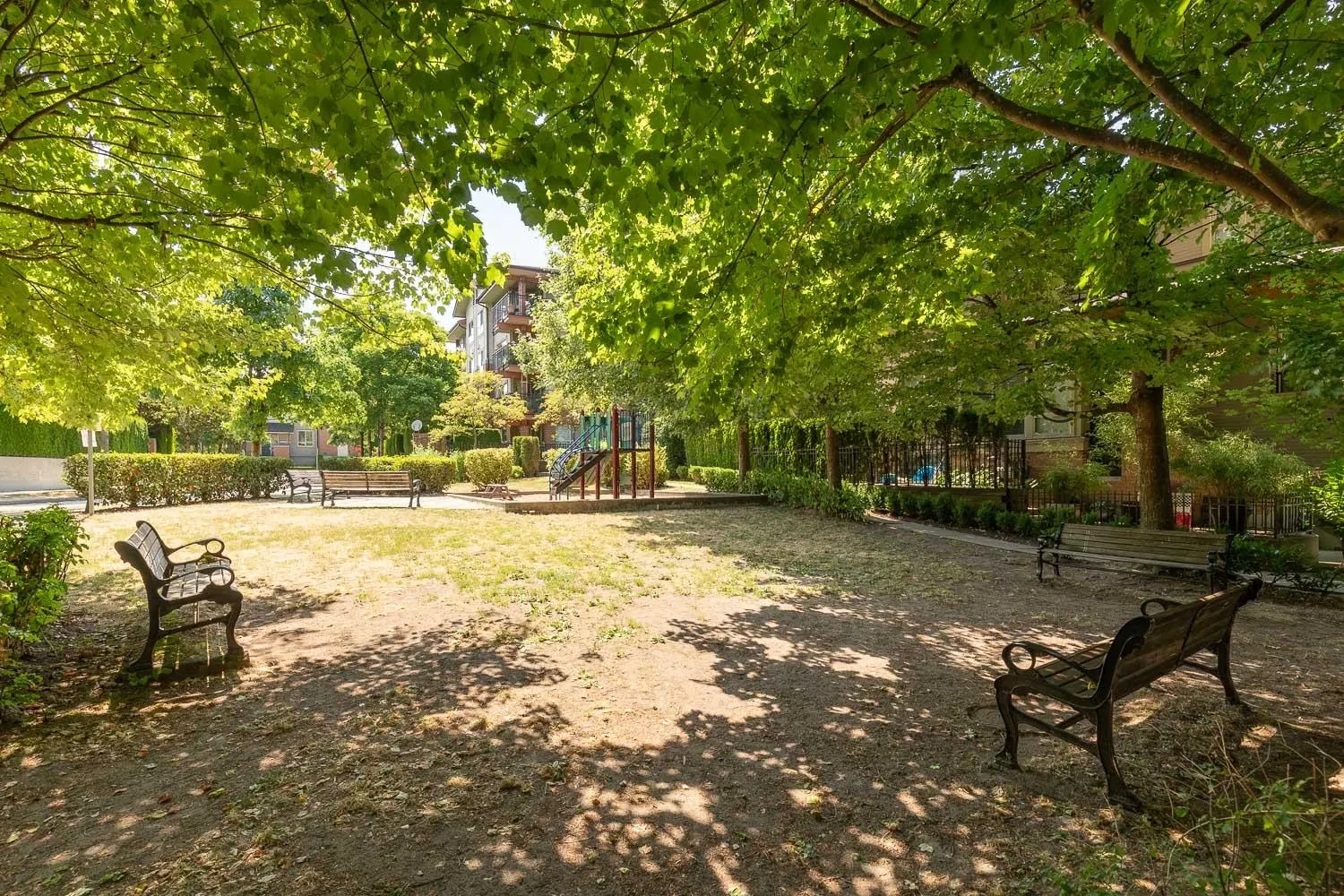 113 100 Klahanie Drive