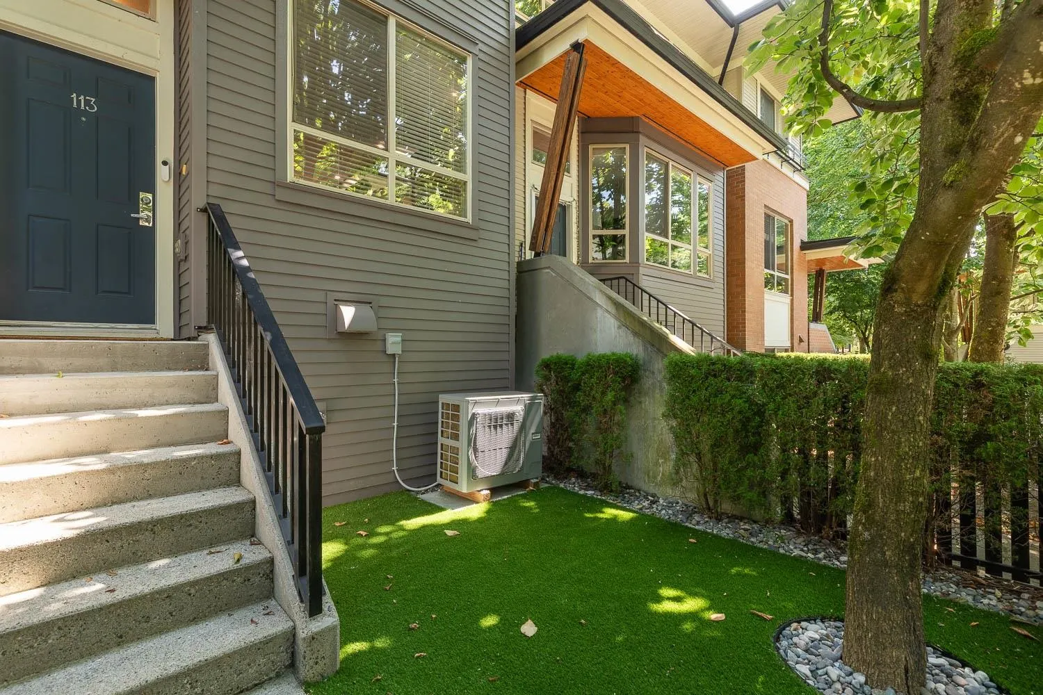 113 100 Klahanie Drive