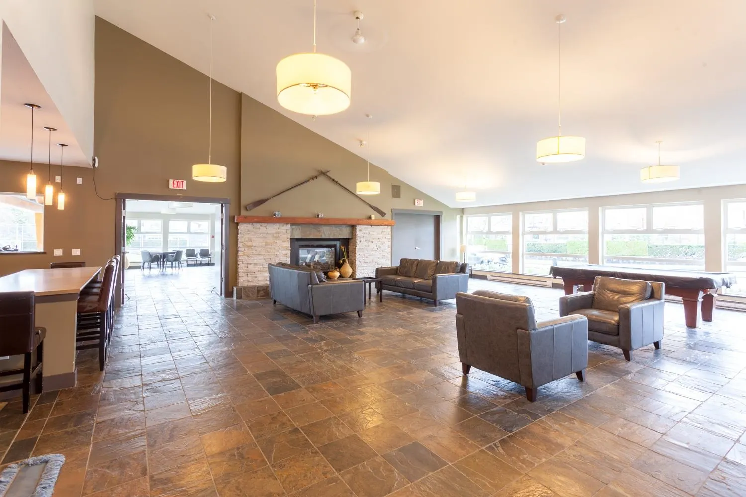 113 100 Klahanie Drive