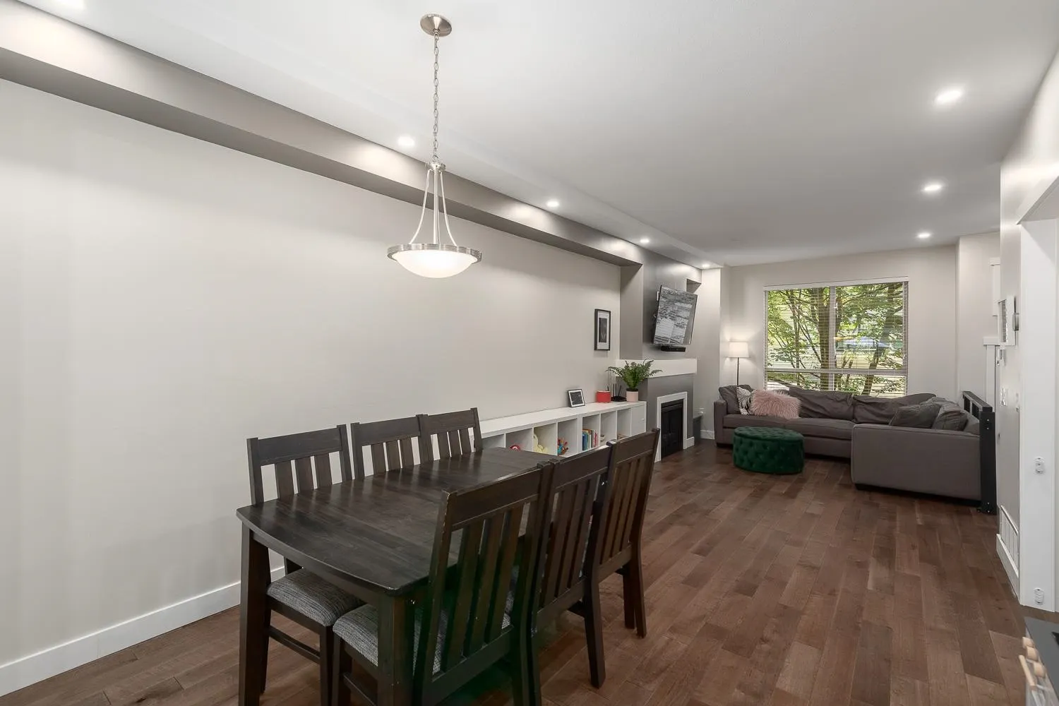 113 100 Klahanie Drive