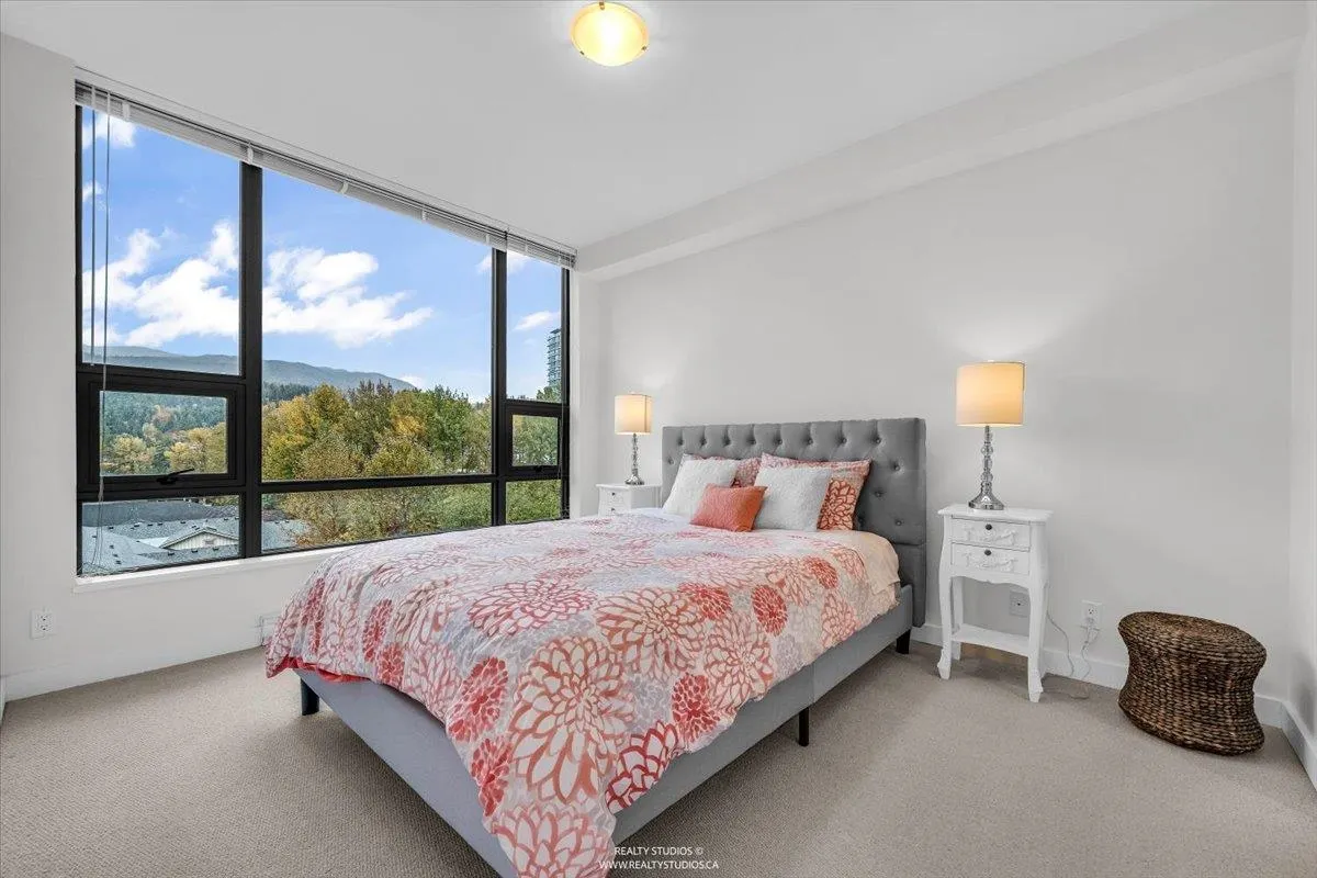 803 301 Capilano Road