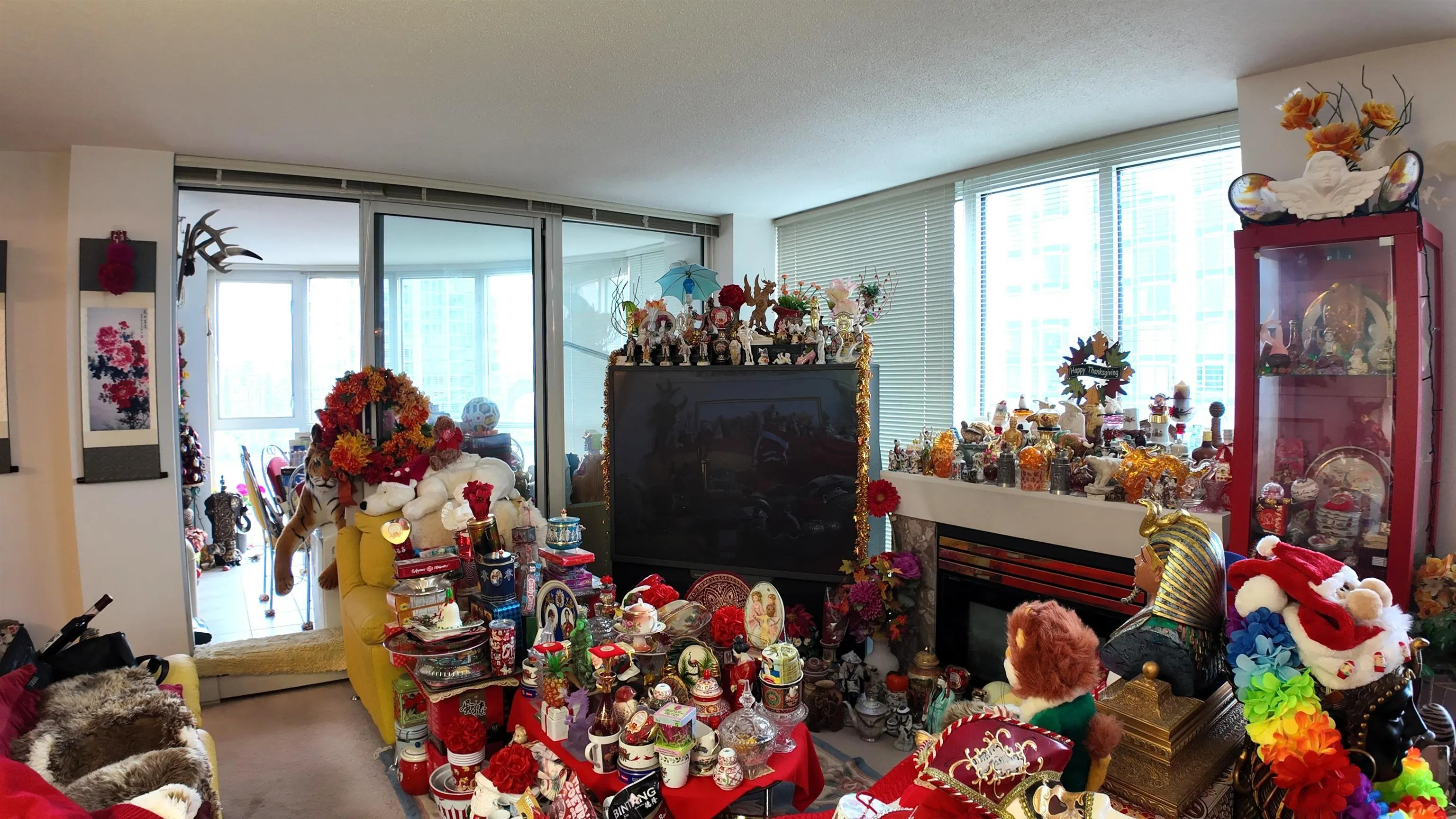 2304 183 Keefer Place