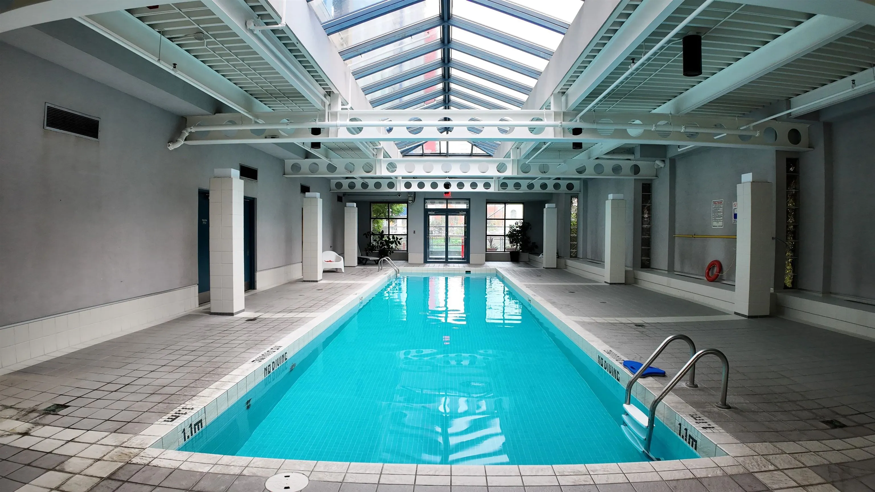 2304 183 Keefer Place