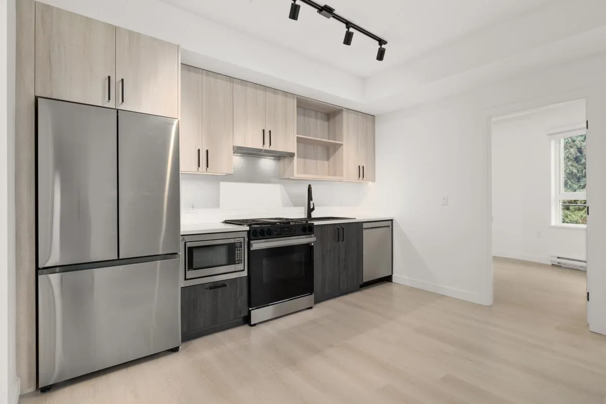 303 1100 Clarke Road