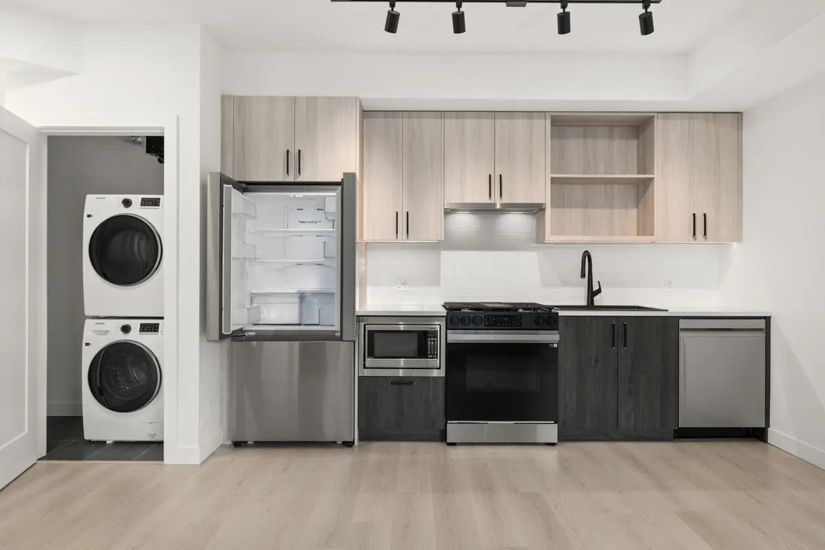 303 1100 Clarke Road